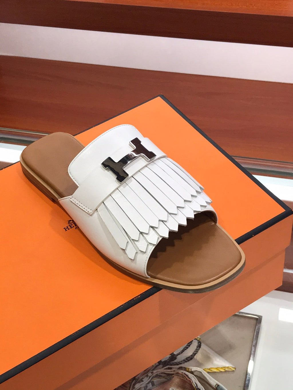HERMES ROYAL SANDAL CARAMEL MIX WHITE LAMBSKIN
