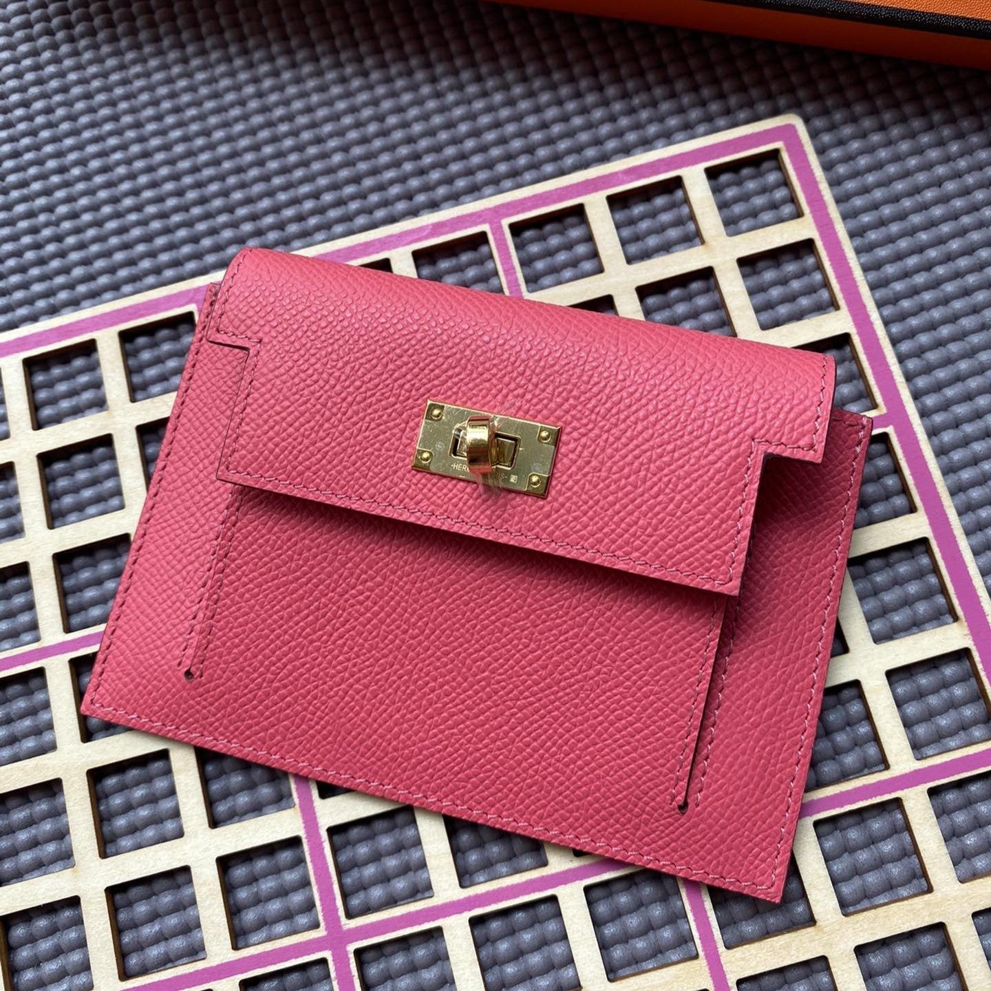 HERMES Kelly Pocket 13.5 Dark Pink Epsom Ghw