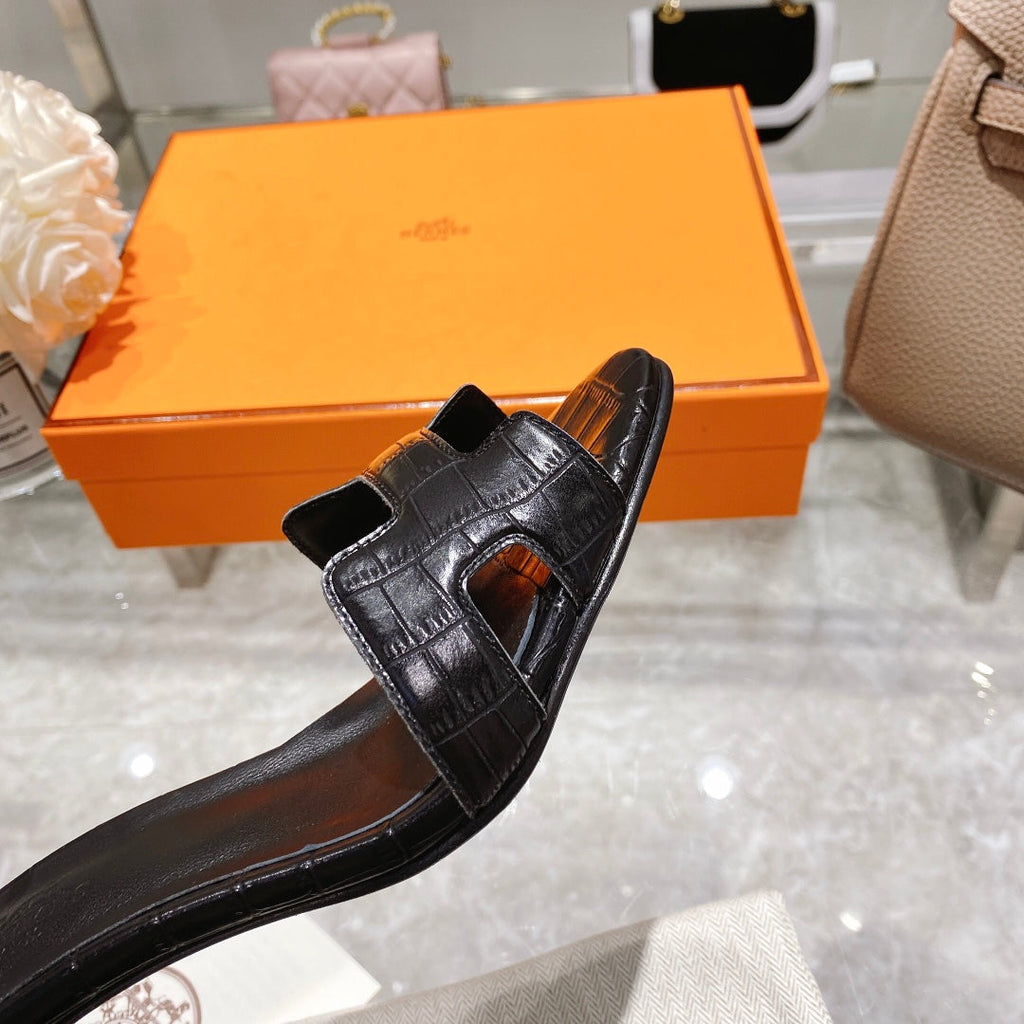 HERMES PREMIERE 70 SANDAL IN BLACK CALFSKIN