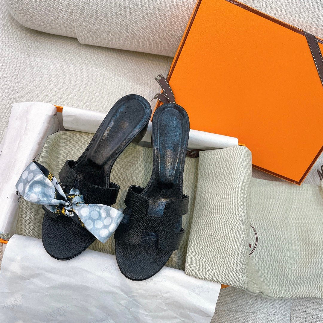 HERMES 0asis Sandal Epsom Calfskin Black