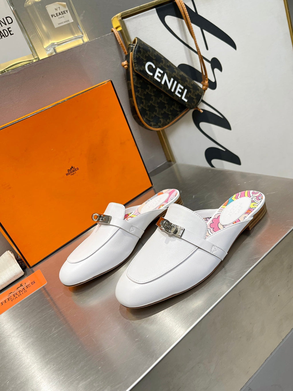 HERMES 0Z MULE WHITE CALFSKIN WITH PATTERN