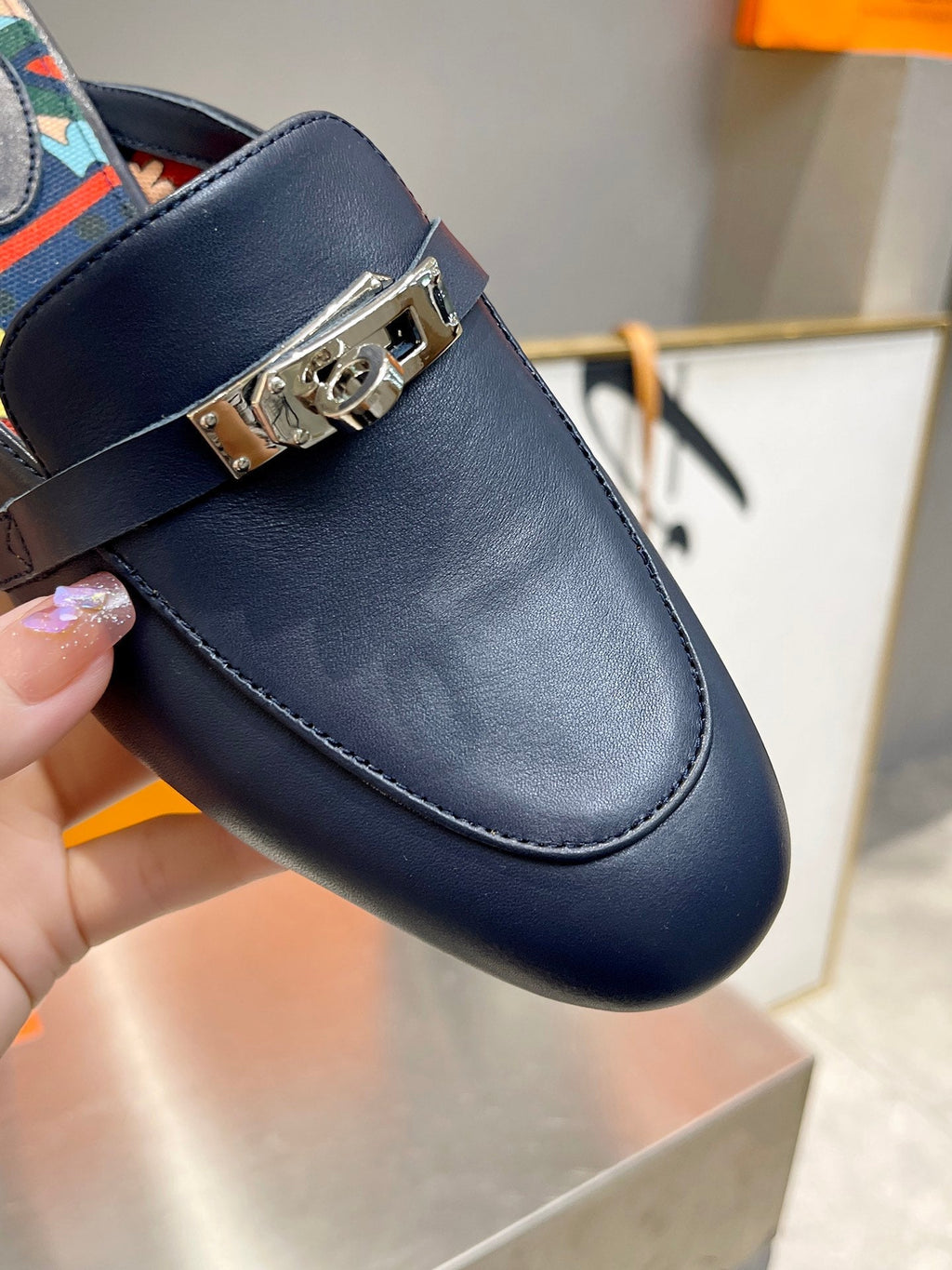 HERMES 0Z MULE INDIGO CALFSKIN WITH PATTERN