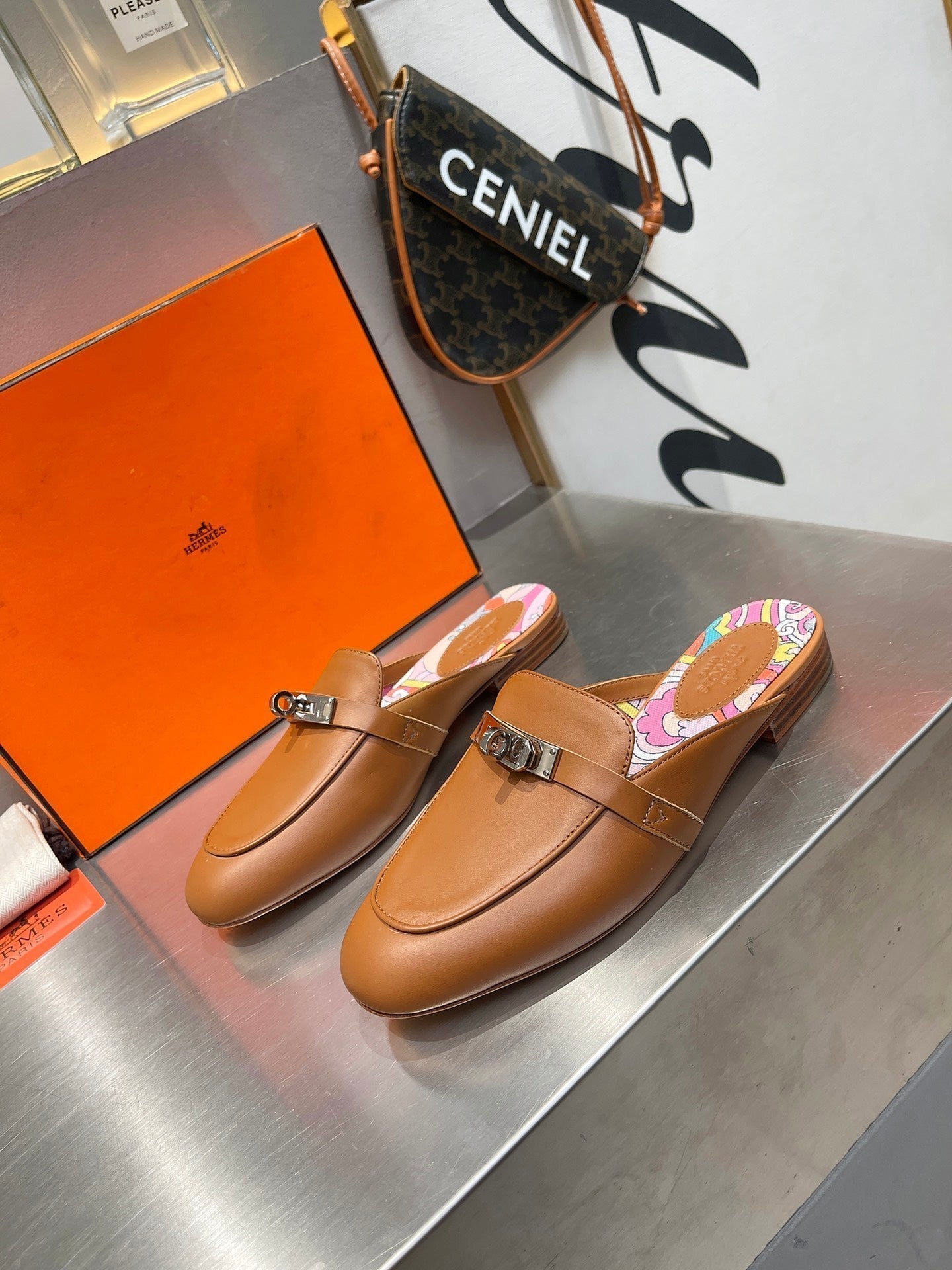 HERMES 0Z MULE CARAMEL CALFSKIN WITH PATTERN