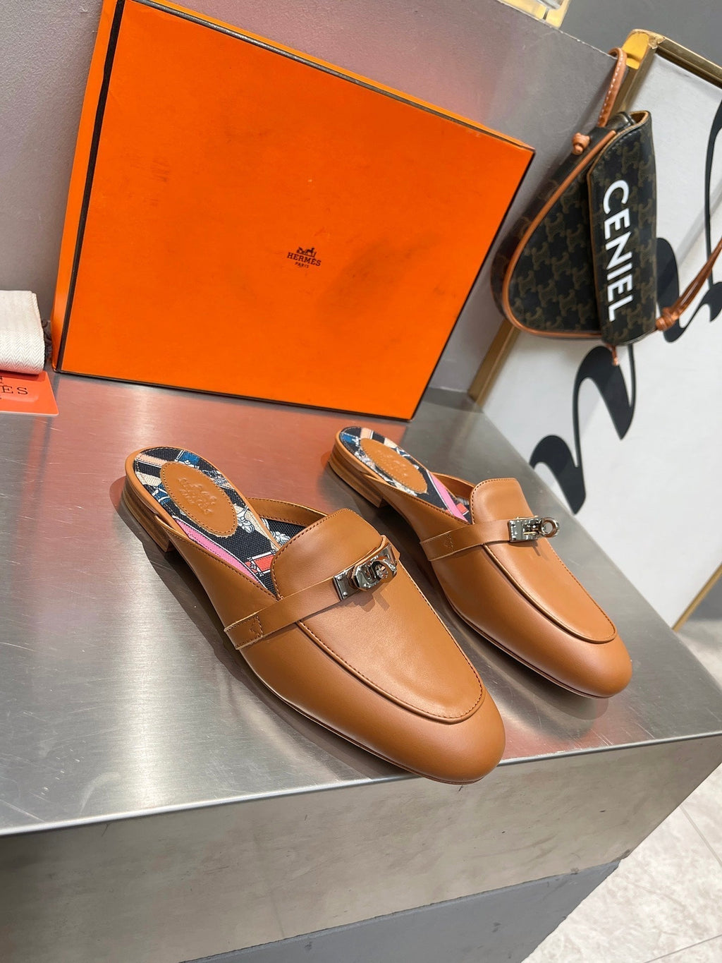 HERMES 0Z MULE CARAMEL CALFSKIN WITH BLACK PATTERN