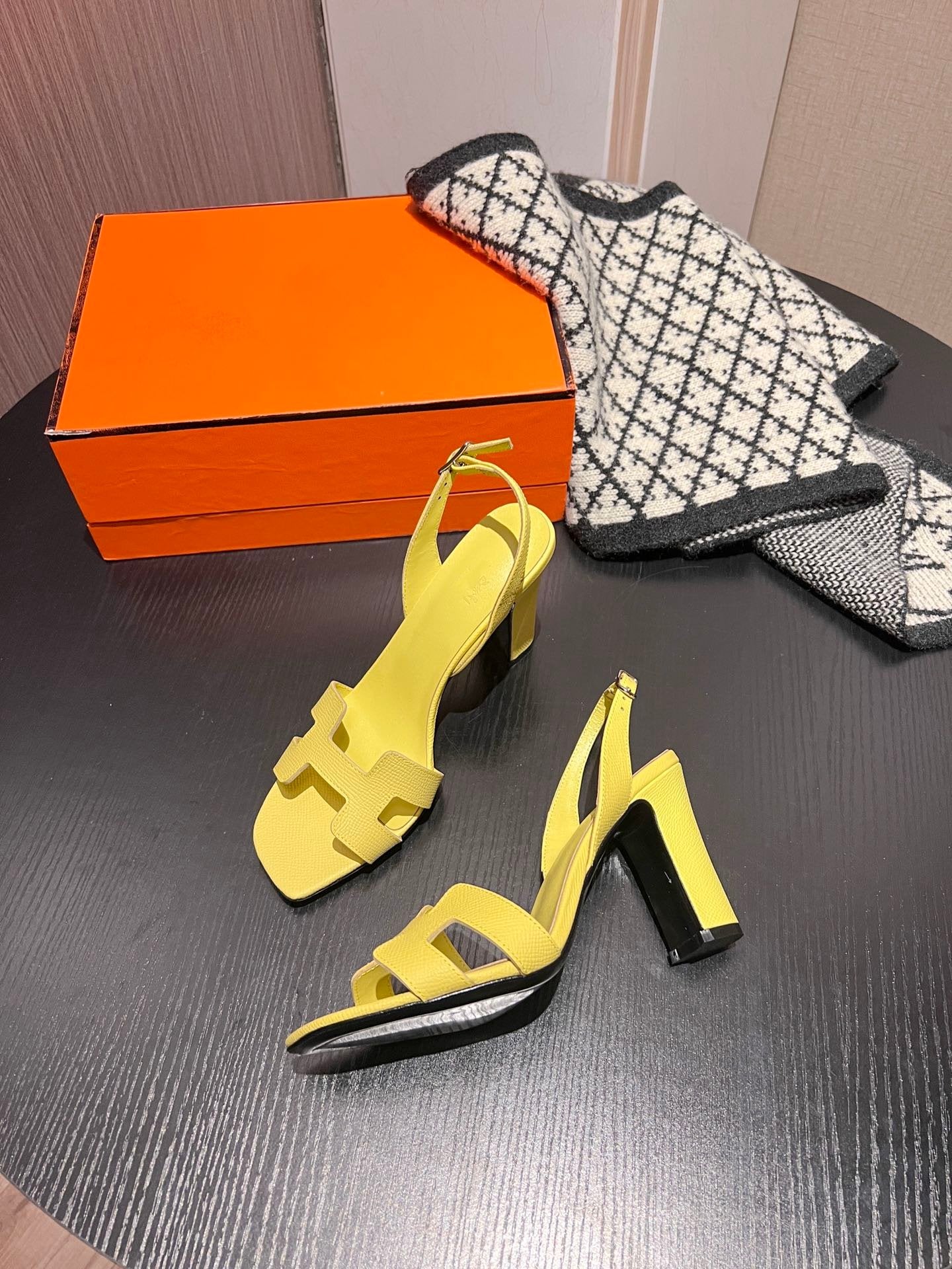 HERMES Slingback Sandal Eternite 95 Lemon