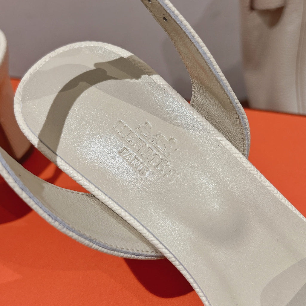 HERMES HOLY 75 SANDAL IN WHITE CREAM GRAINED CALFSKIN