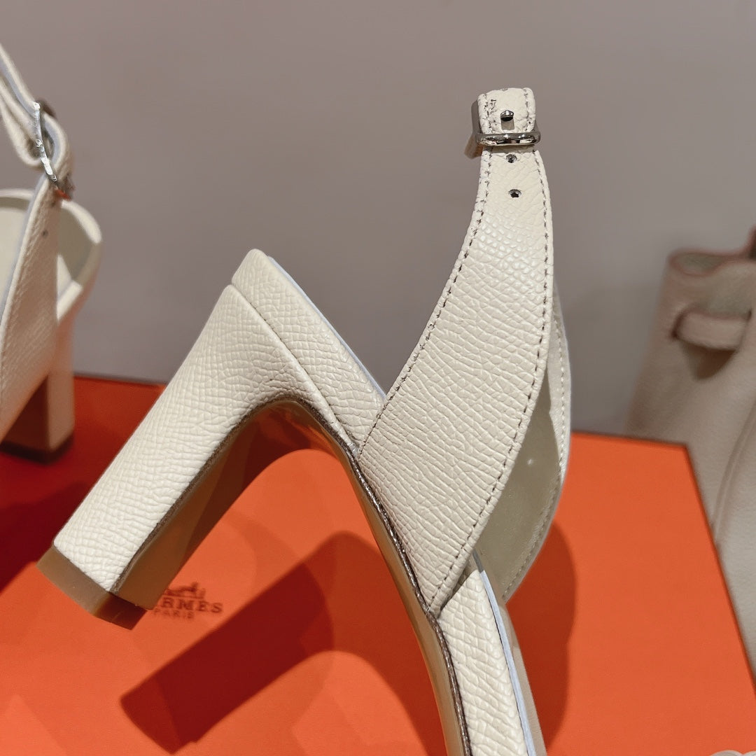 HERMES HOLY 75 SANDAL IN WHITE CREAM GRAINED CALFSKIN