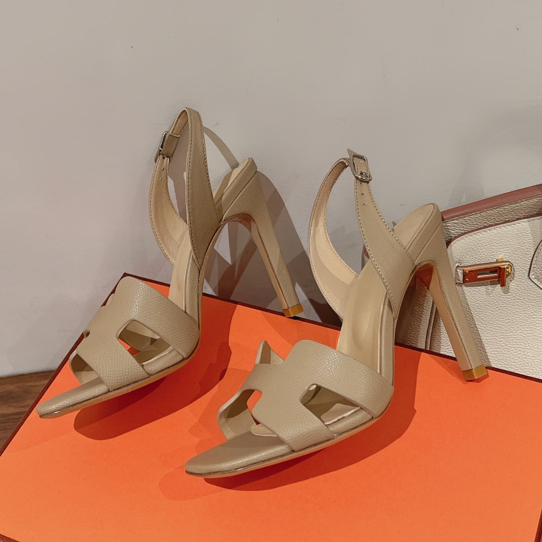 HERMES HOLY 105 SANDAL IN BISQUE BEIGE GRAINED CALFSKIN
