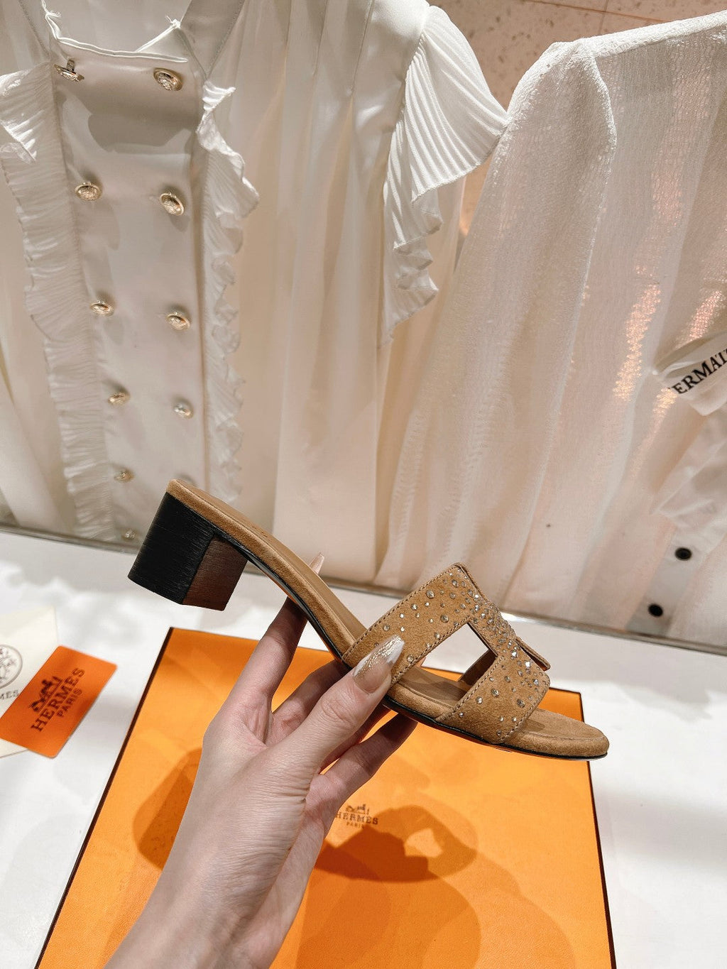 HERMES 0ASIS SANDALS CARAMEL LAMBSKIN ATTACH CRYSTAL