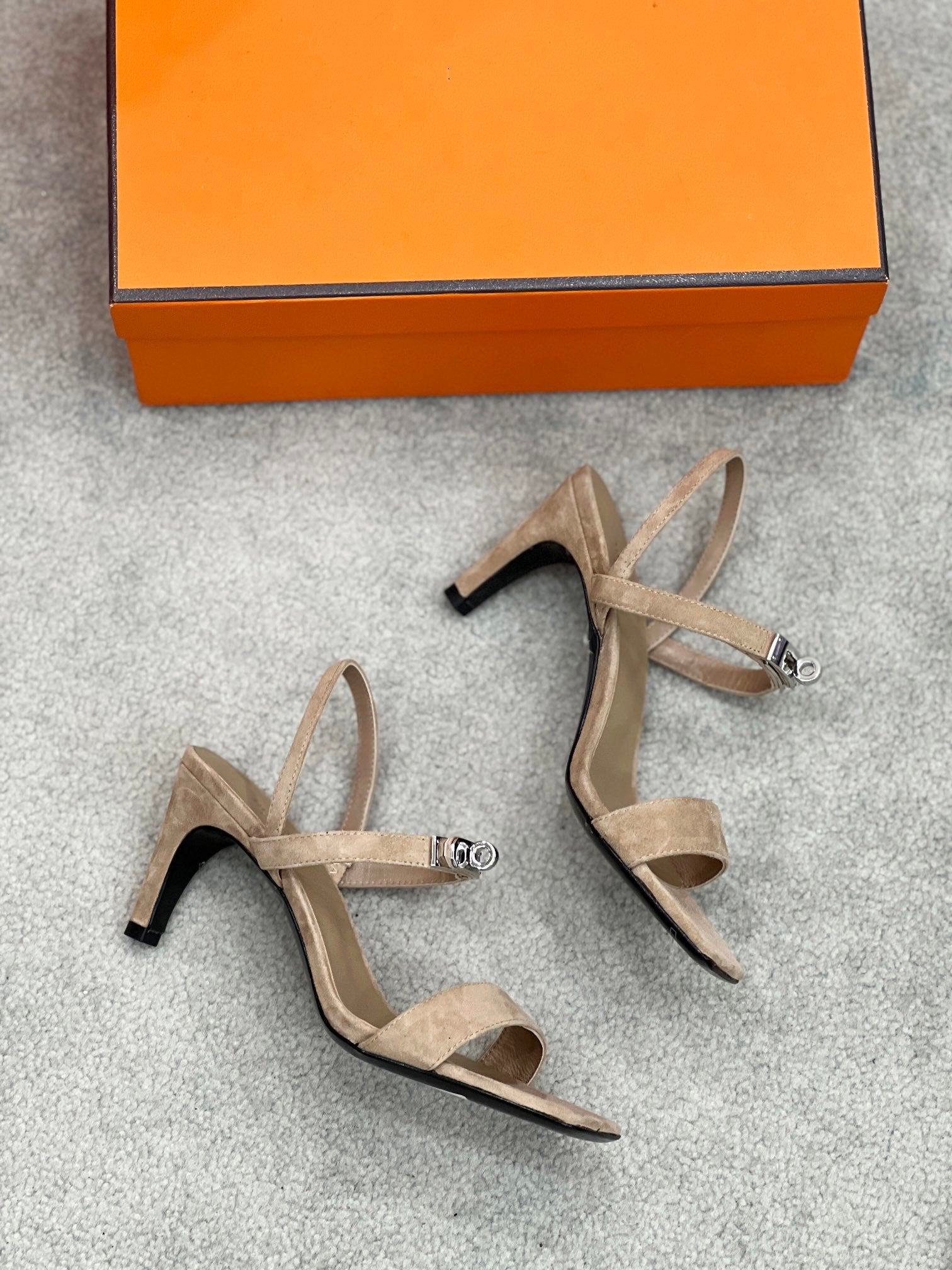 HERMES Glamour 75 Sandal Light Brown Suede