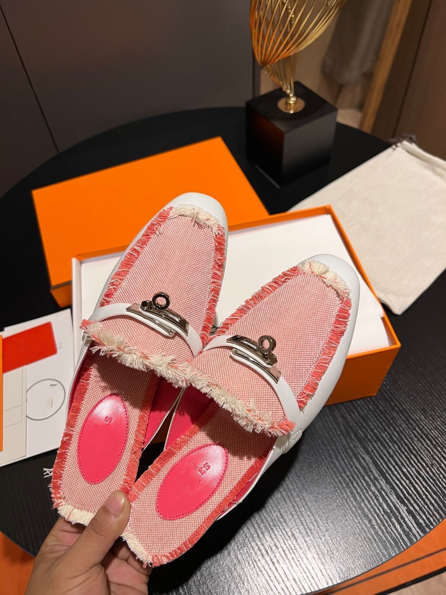 HERMES 0z Mule Beige Glaise / Framboise