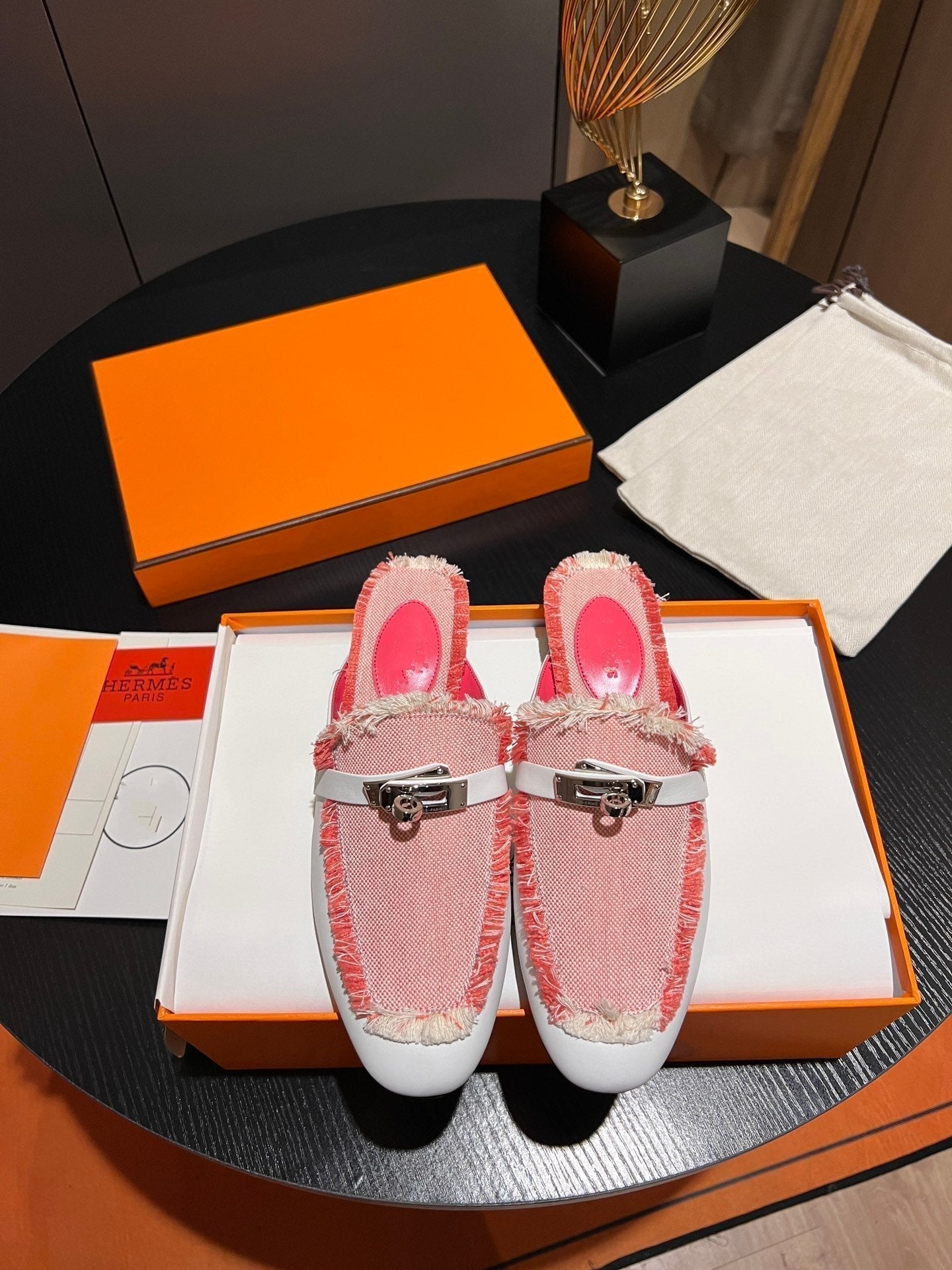 HERMES 0z Mule Beige Glaise / Framboise