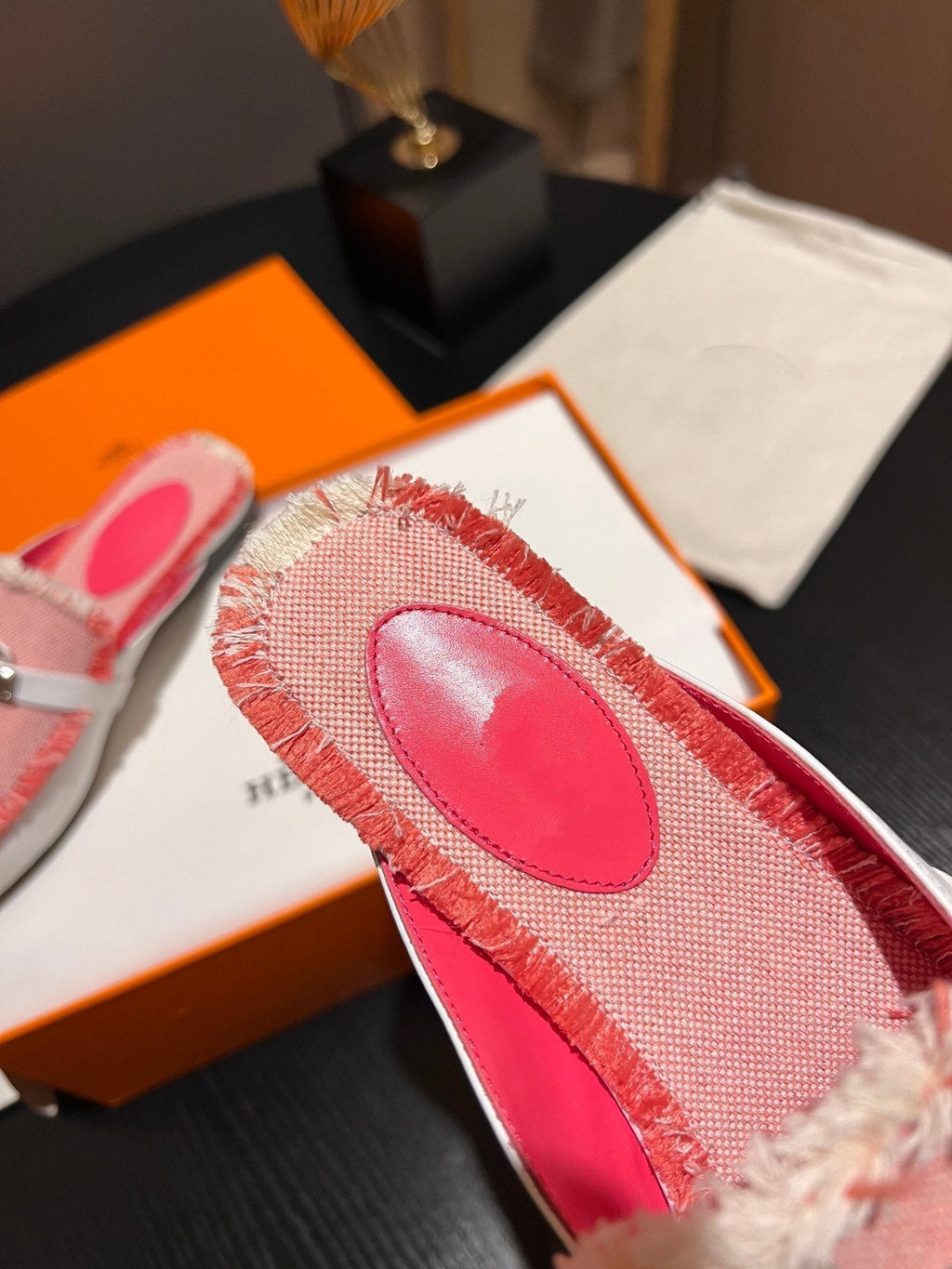 HERMES 0z Mule Beige Glaise / Framboise