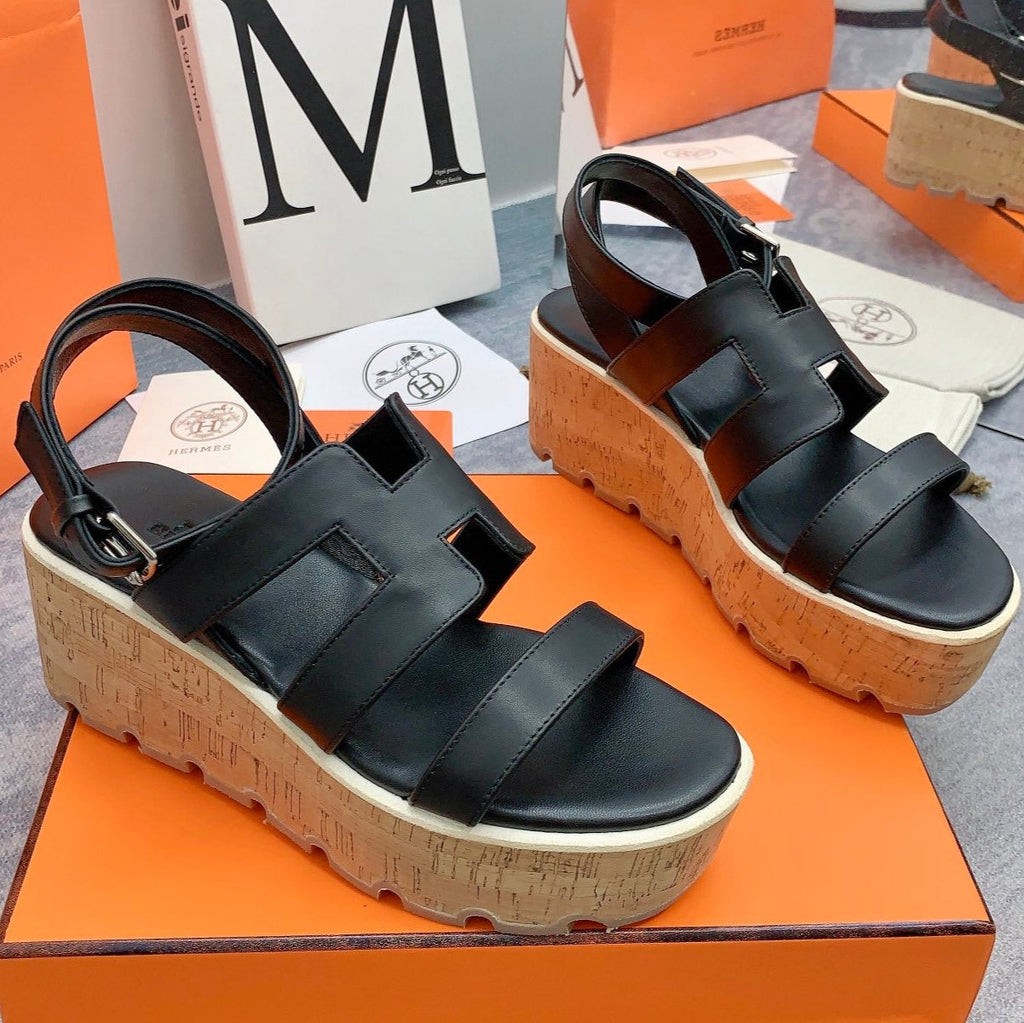 HERMES HAVANE 30 SANDAL IN BLACK CALFSKIN