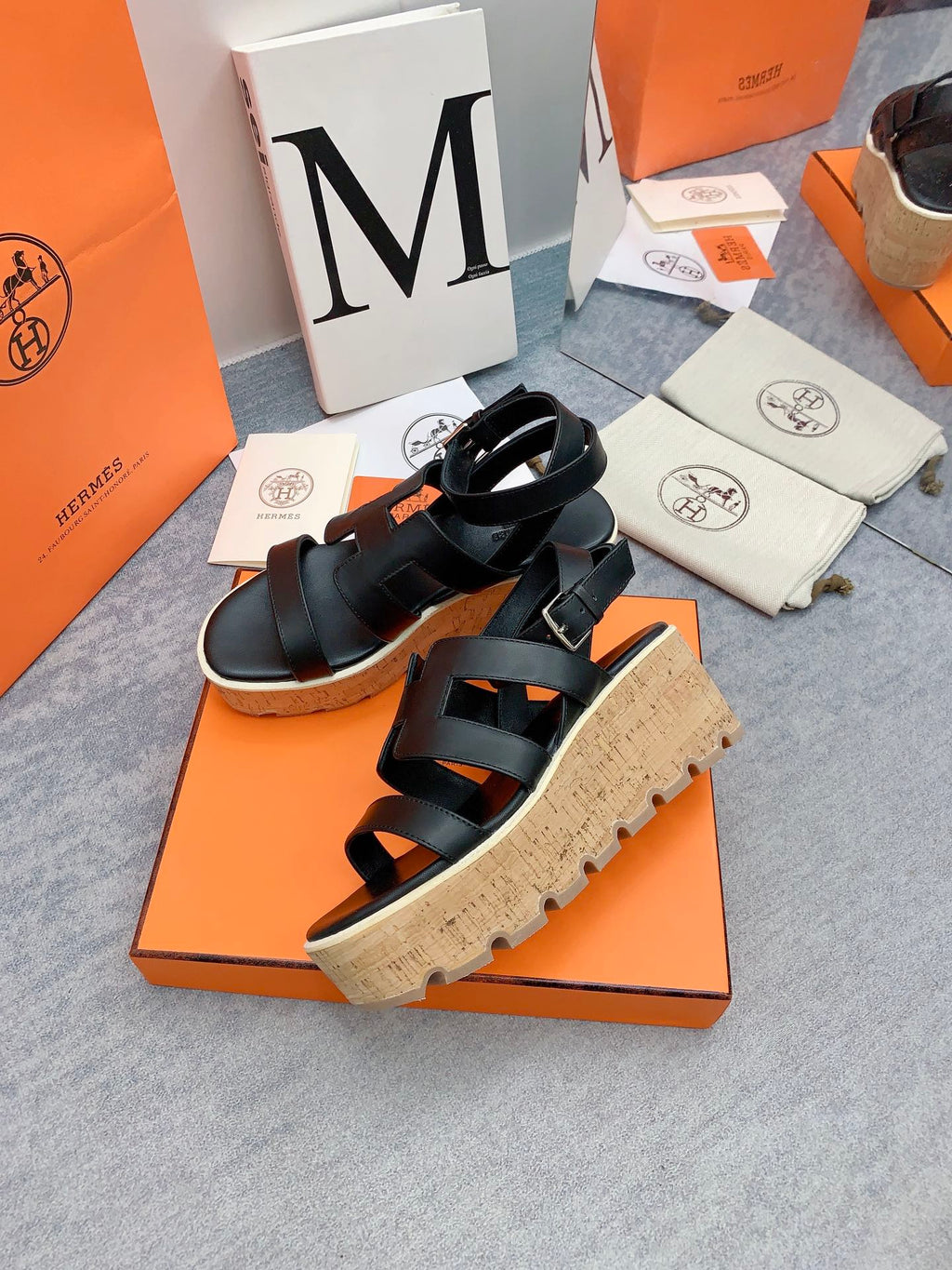 HERMES HAVANE 30 SANDAL IN BLACK CALFSKIN
