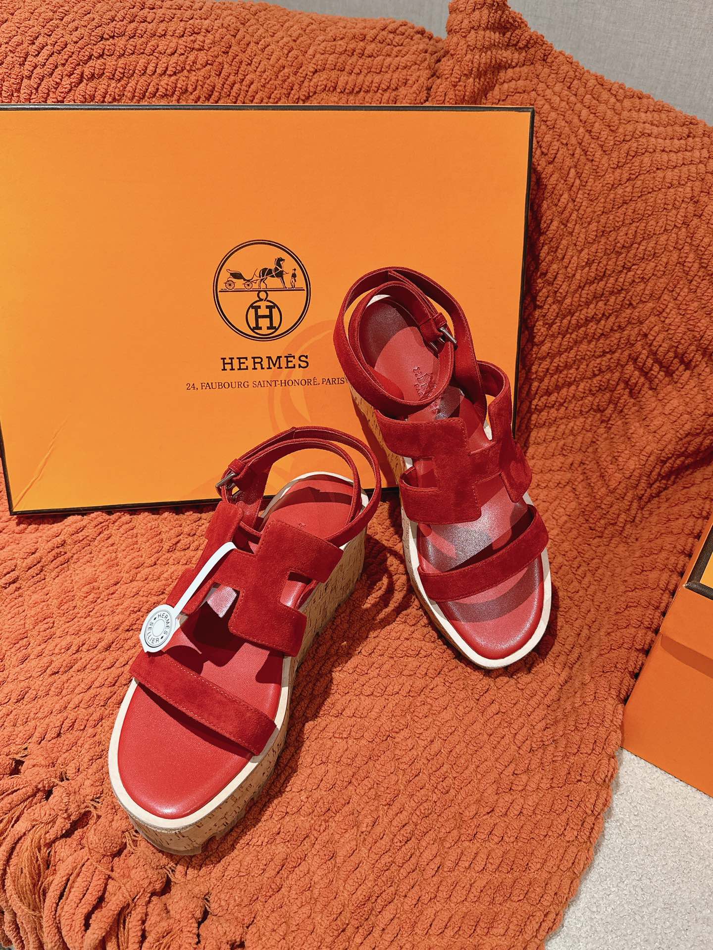 HERMES 25S HAVANE WEDGE SANDAL IN RED SUEDE