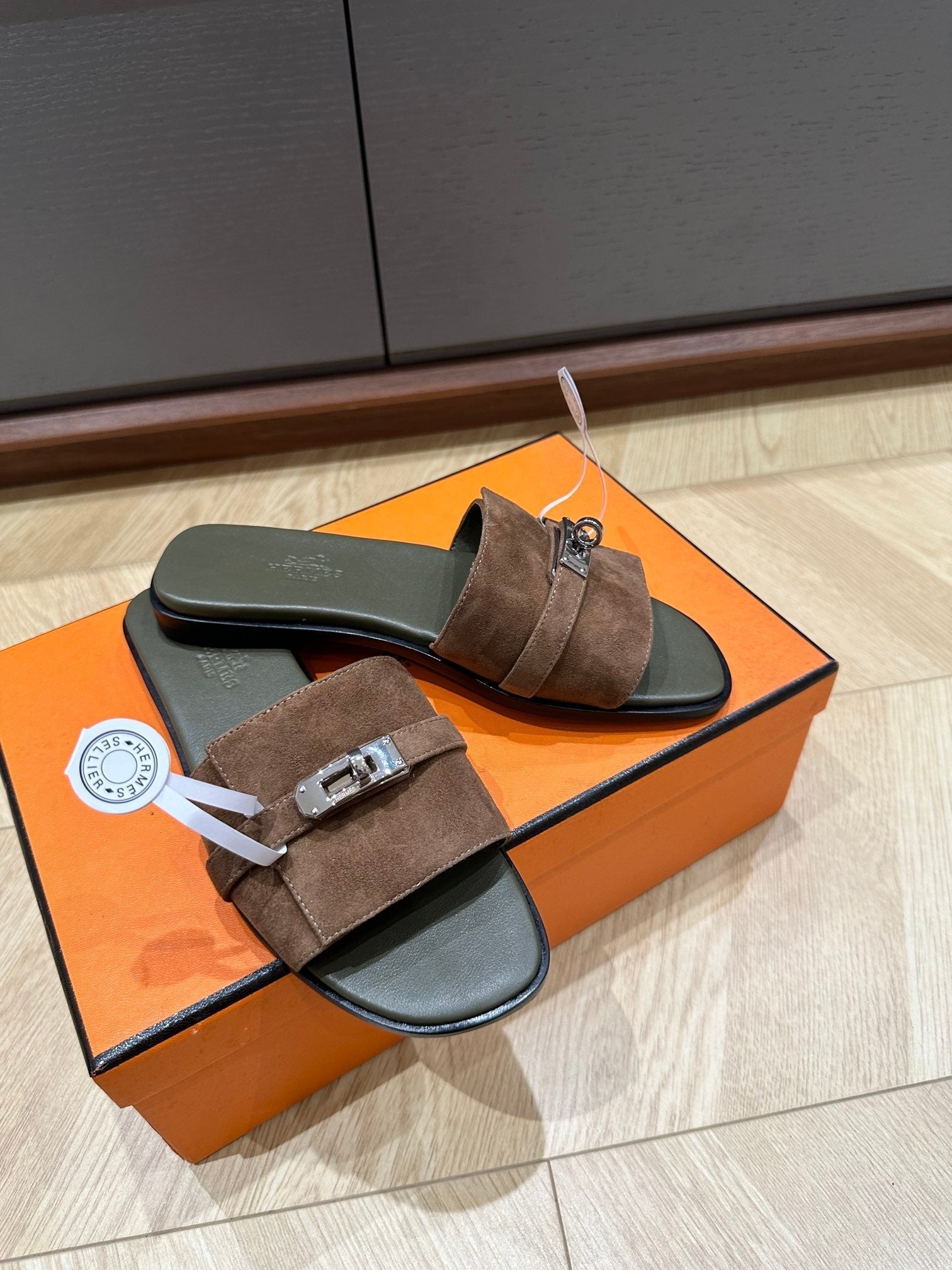 HERMES GABRIEL SANDAL LIGHT BROWN SUEDE