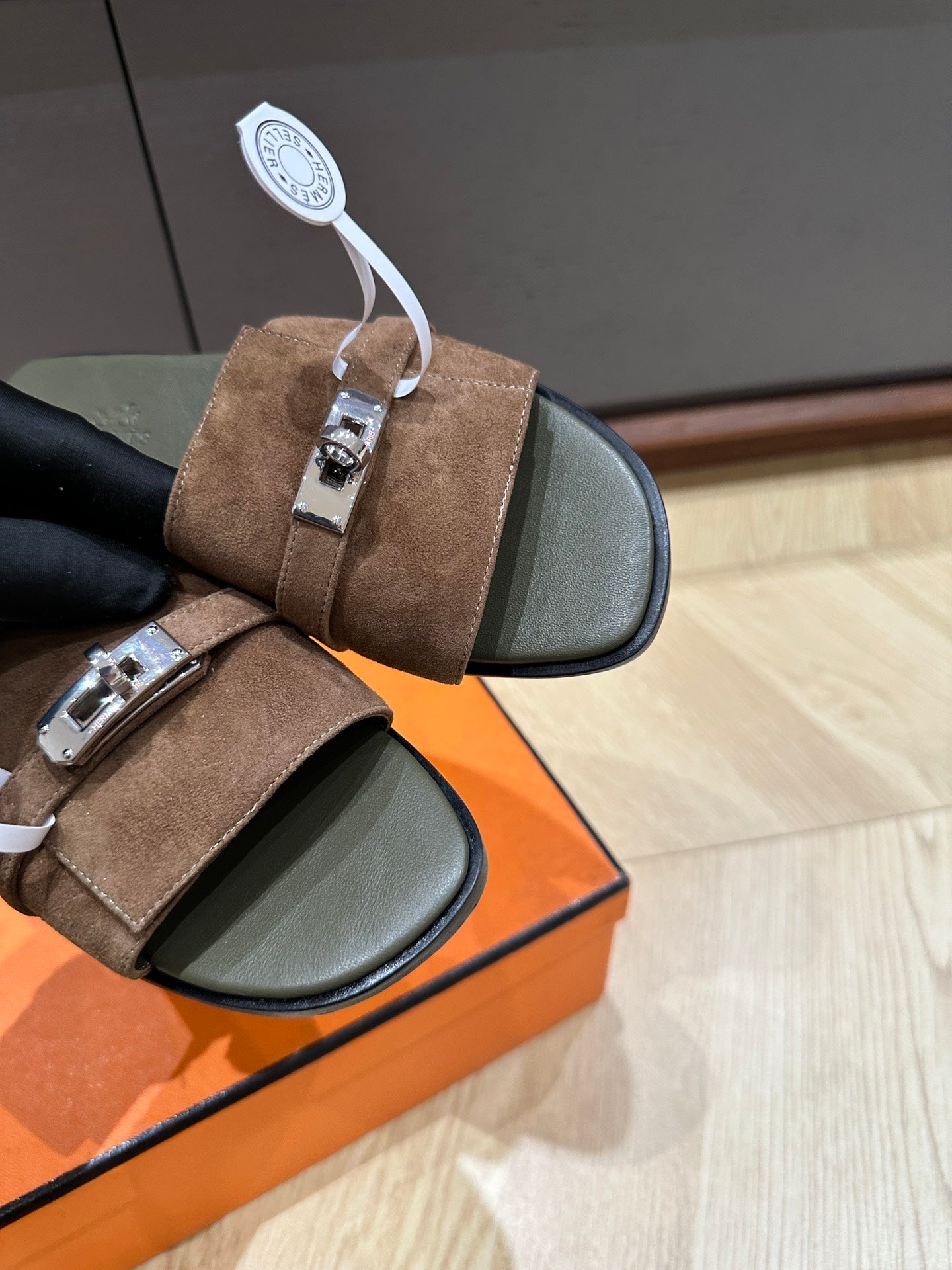 HERMES GABRIEL SANDAL LIGHT BROWN SUEDE