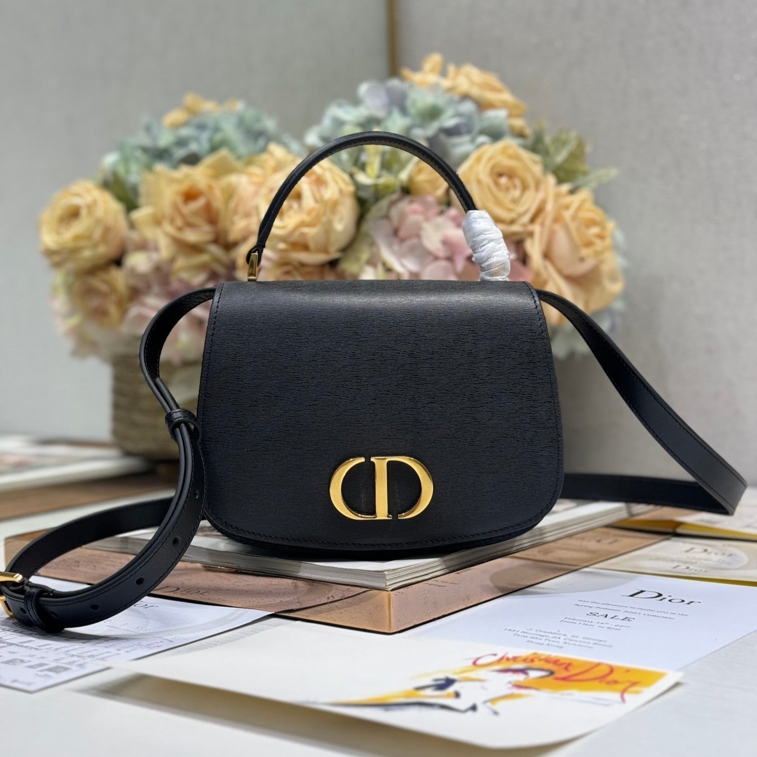 DIOR SMALL 19 MONTAIGNE AVENUE TOP HANDLE BAG BLACK SMOOTH CALFSKIN
