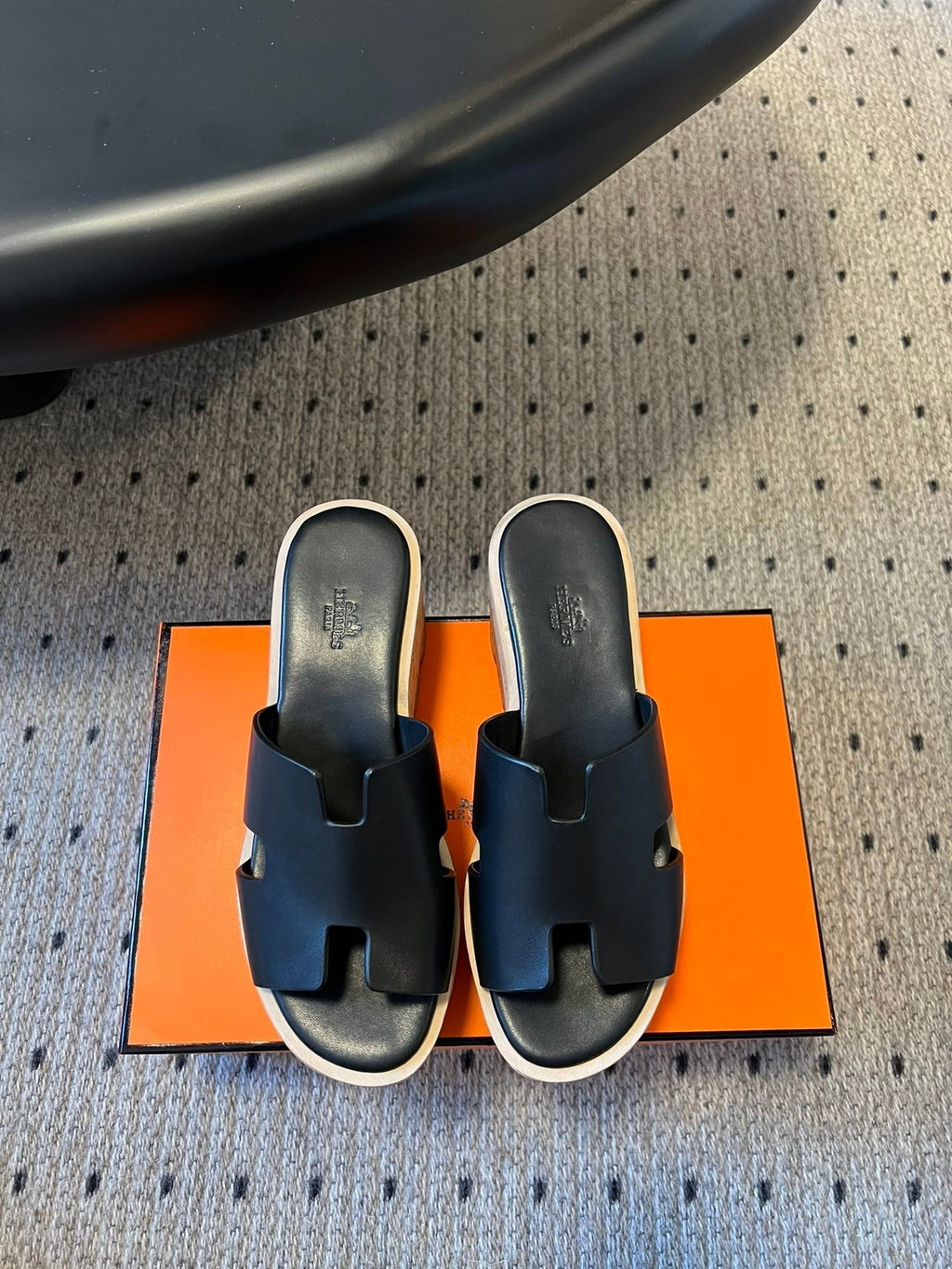 HERMES EZE SANDAL PLATFORM 85 MM IN BLACK CALFSKIN