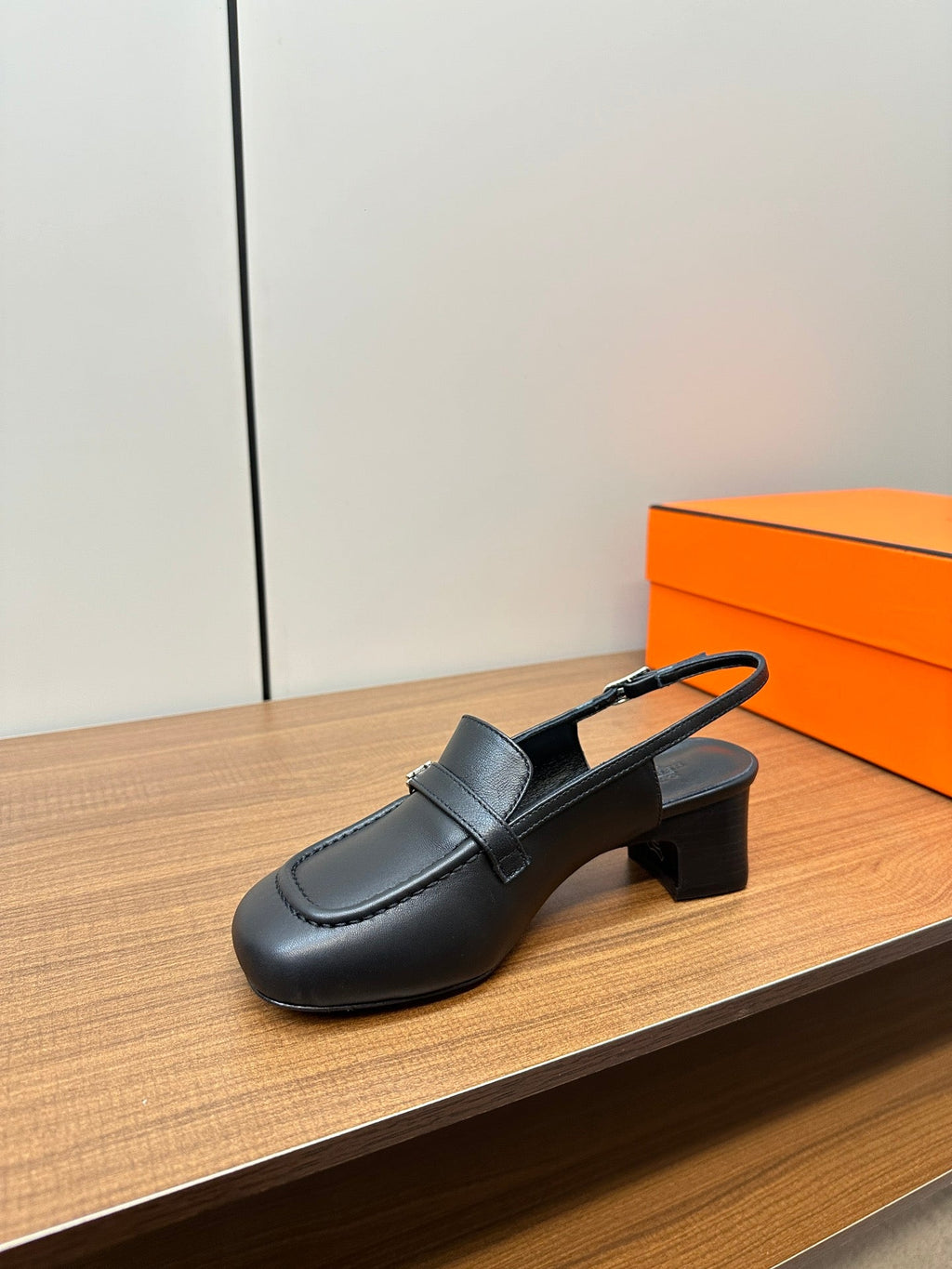 HERMES Infinie 50 pump black