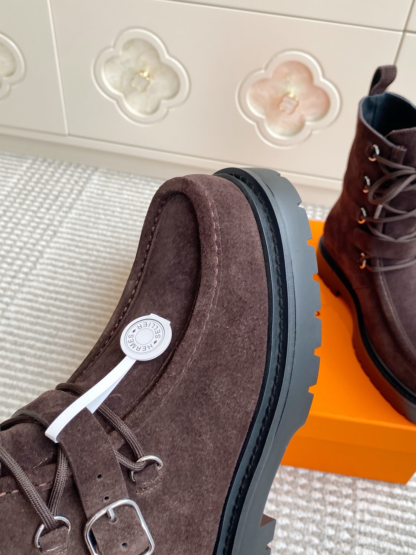 HERMES 25S ANKLE BOOTS IN DARK BROWN SUEDE