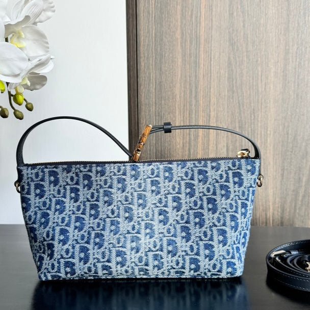 DIOR TRAVEL NOMAD POUCH 22 IN BLUE MONOGRAM OBLIQUE JACQUARD