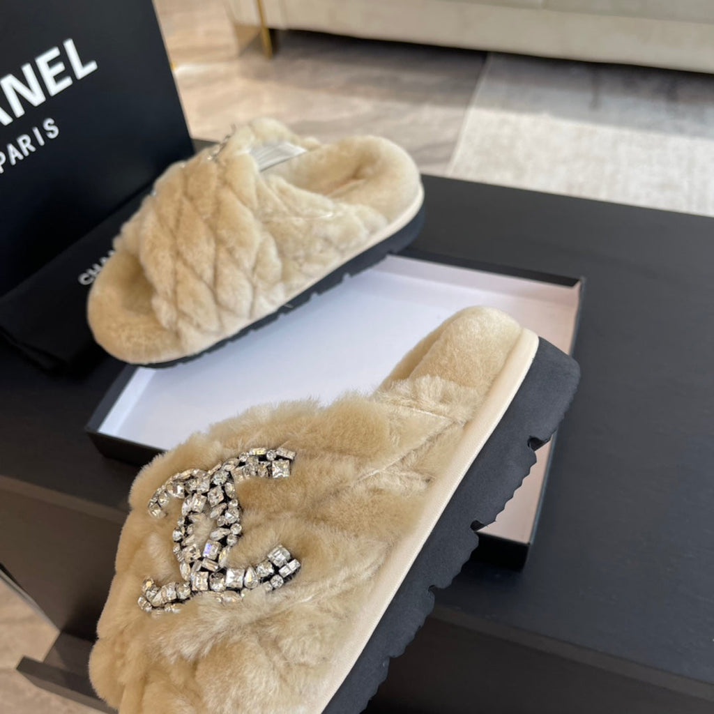 CHANEL BEIGE CREAM FUR CROSS STRAP SLIPPERS
