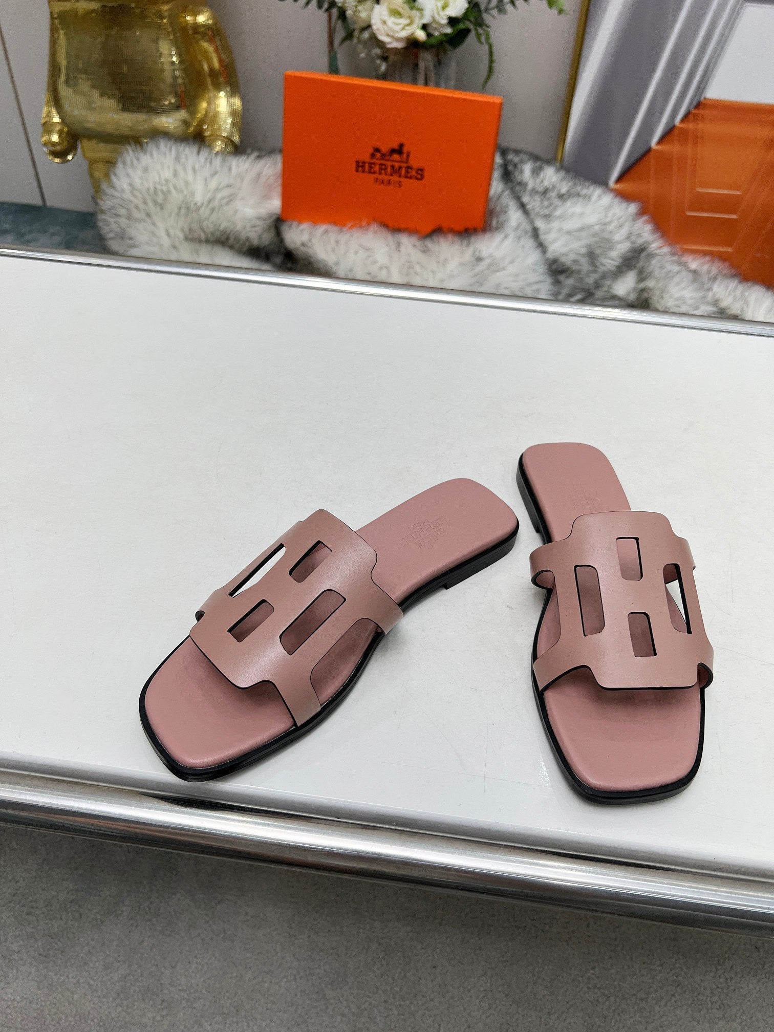 HERMES FLATFORM SANDAL LIGHT PINK CALFSKIN