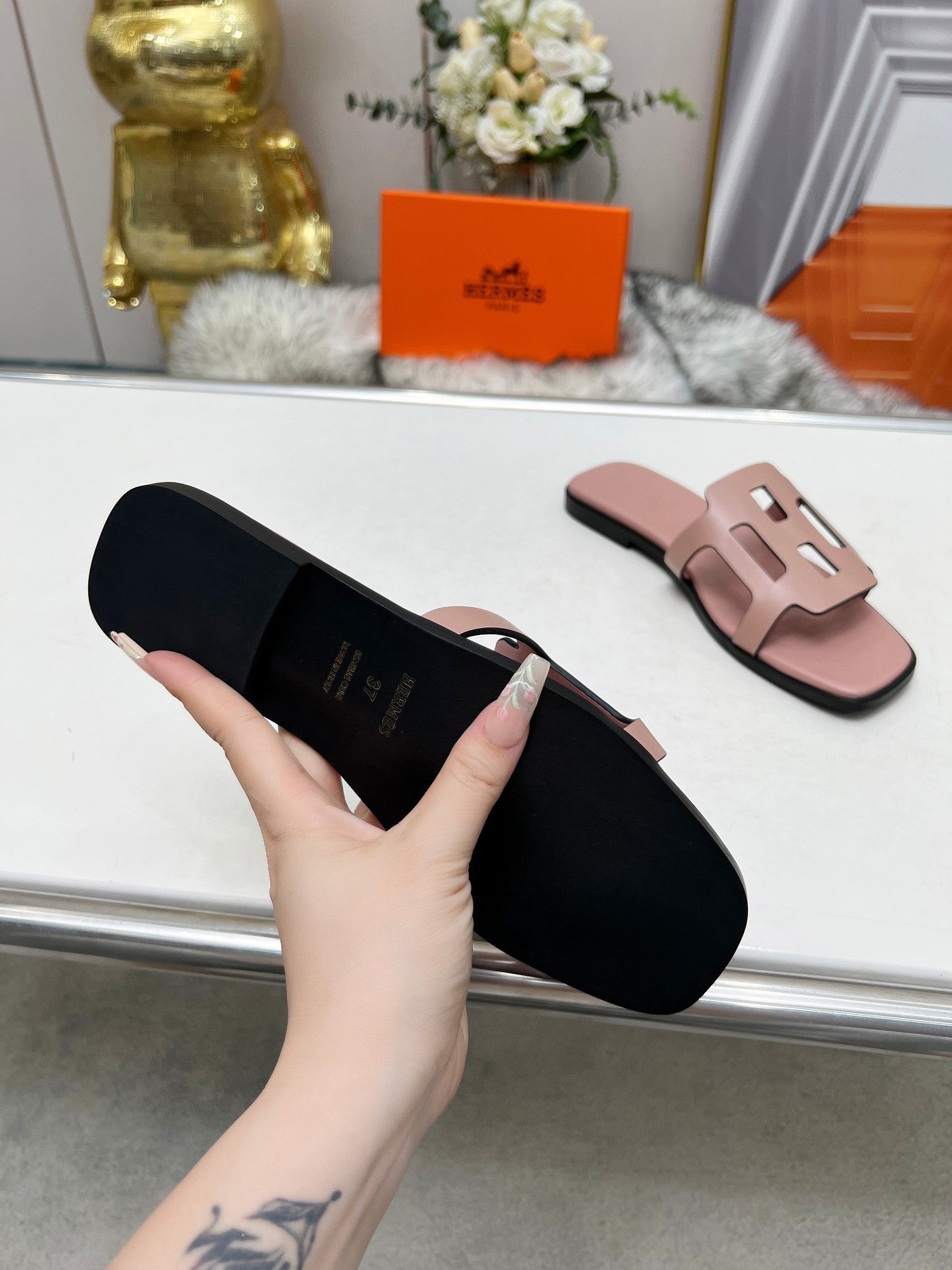 HERMES FLATFORM SANDAL LIGHT PINK CALFSKIN