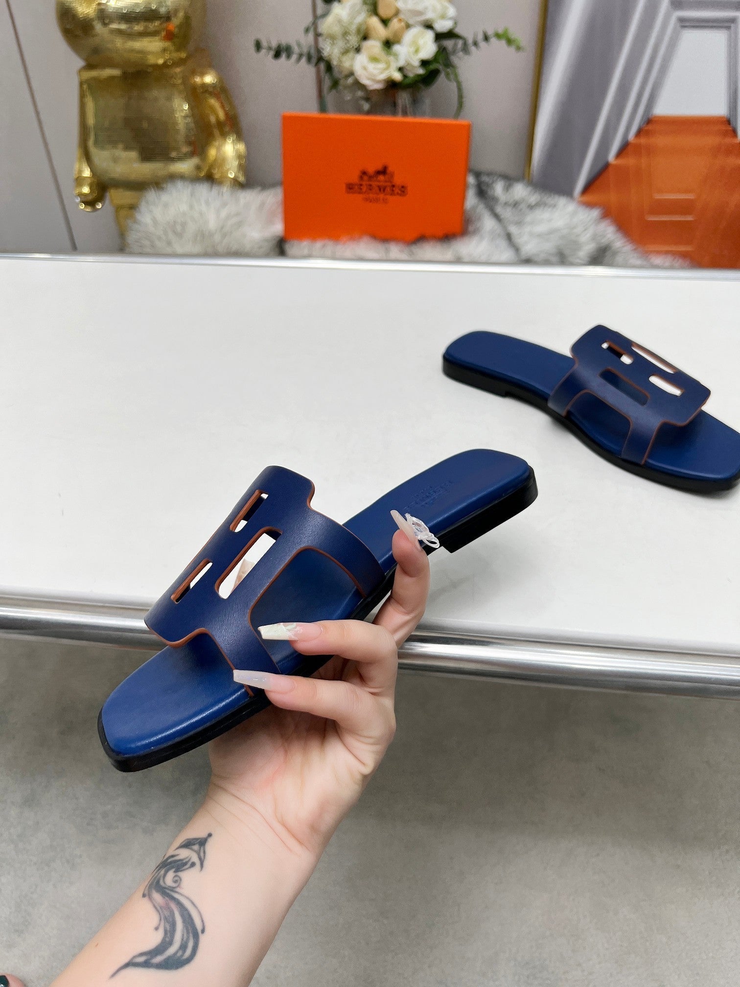 HERMES FLATFORM SANDAL NAVY CALFSKIN