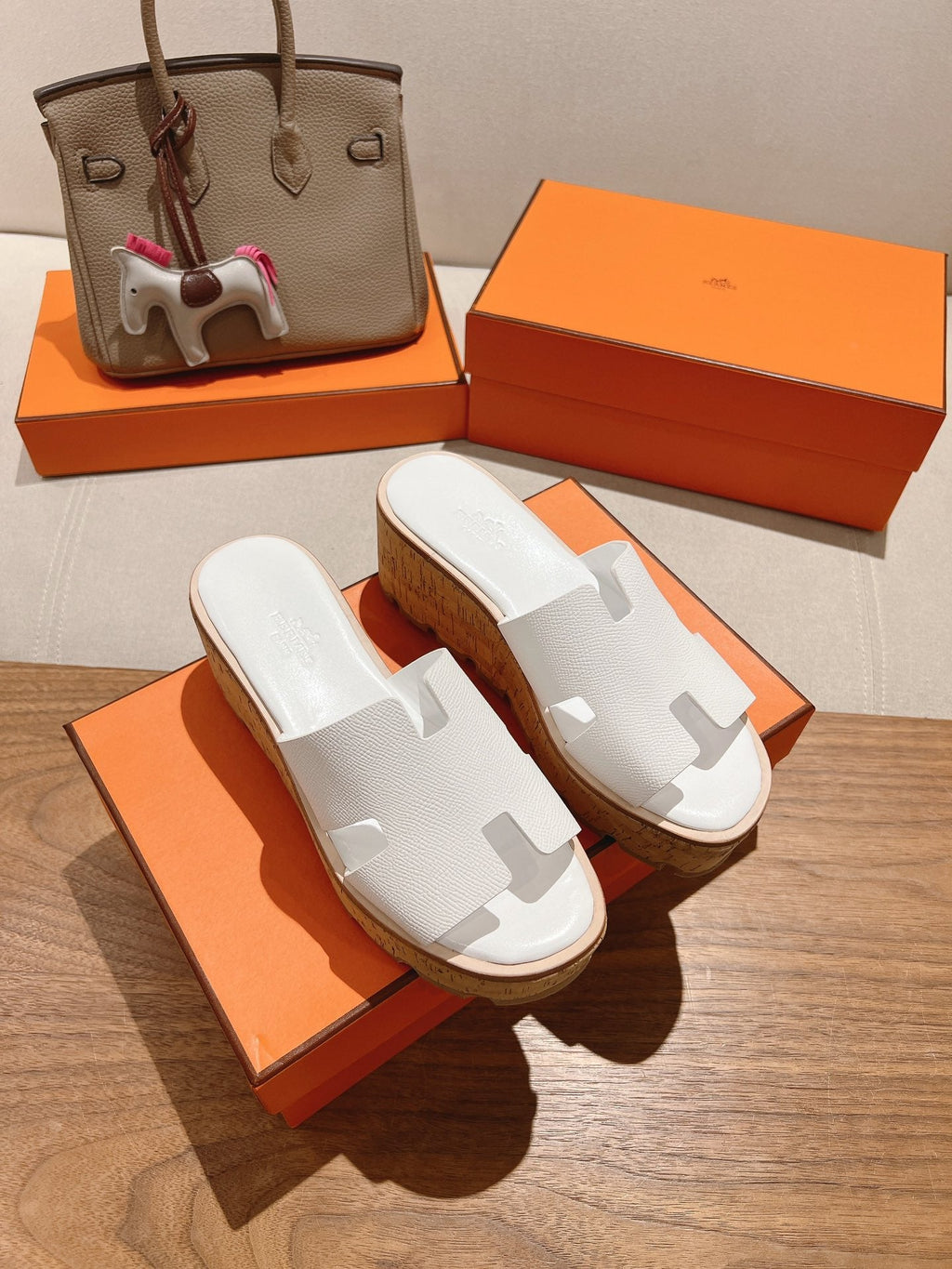 HERMES 25S HIGH WEDGE SANDALS IN WHITE LAMBSKIN STYLE 34