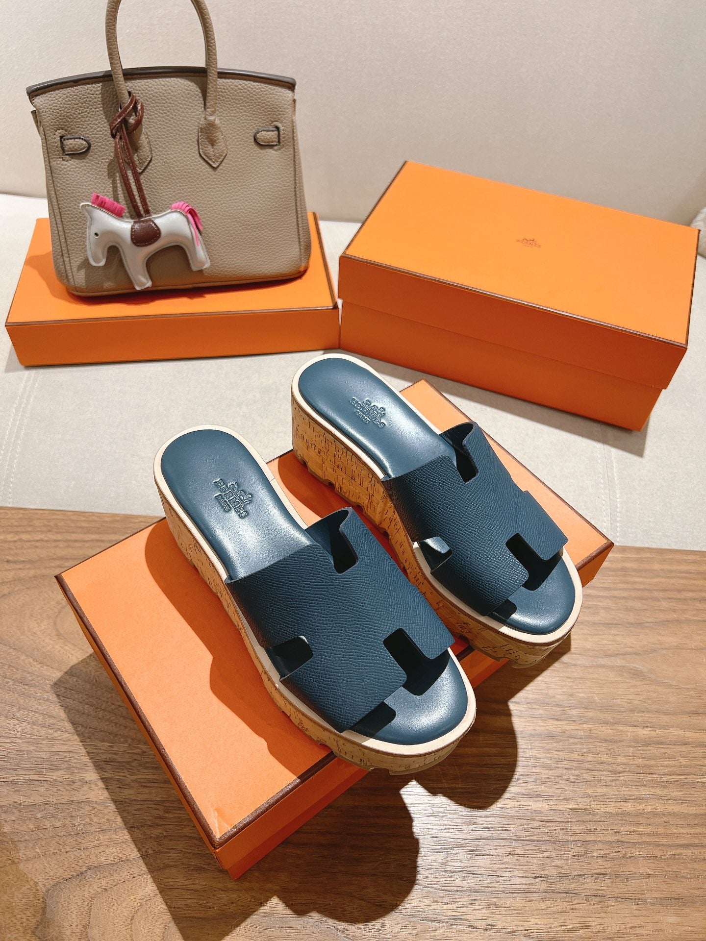 HERMES 25S HIGH WEDGE SANDALS IN DEEP SLATE BLUE LAMBSKIN STYLE 16