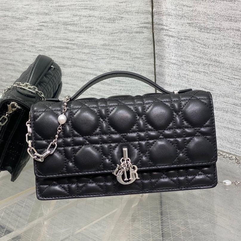 DIOR 25S  TALK PHONE POUCH 21 IN BLACK CANNAGE LAMBSKIN SILVER HARDWARE