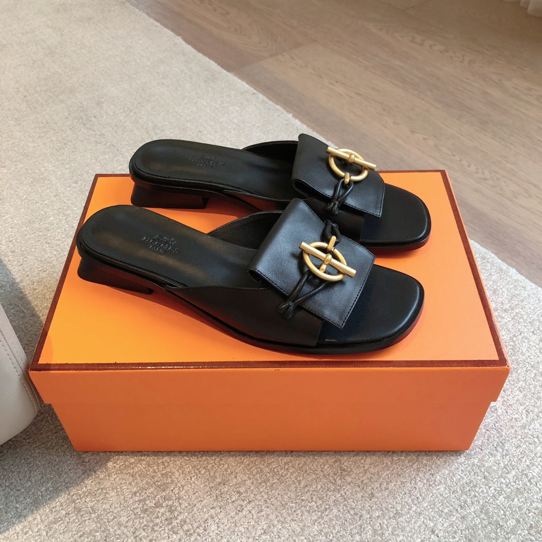 HERMES ISLE SANDAL BLACK CALFSKIN