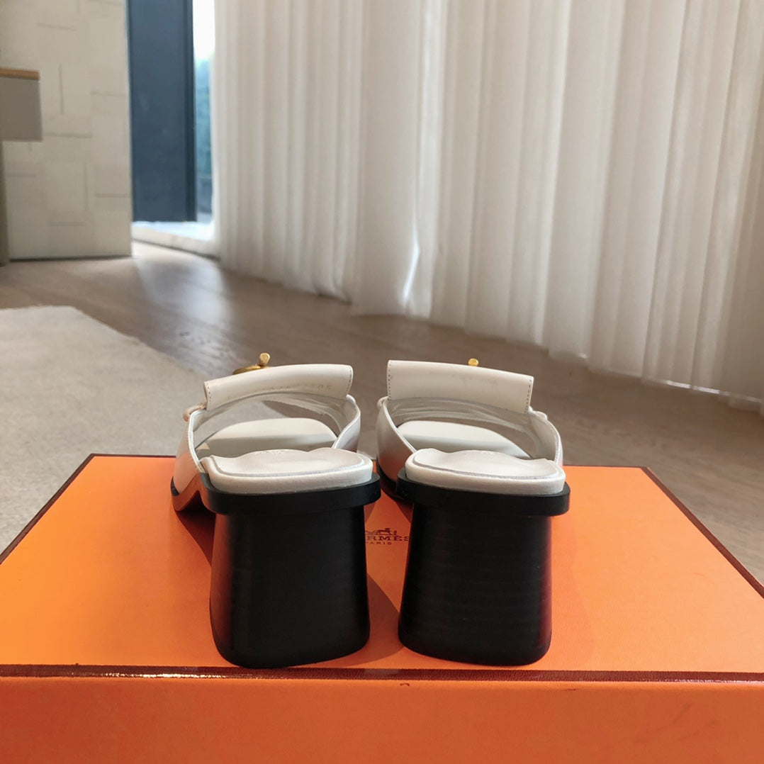 HERMES ILOT 45 SANDAL WHITE CALFSKIN