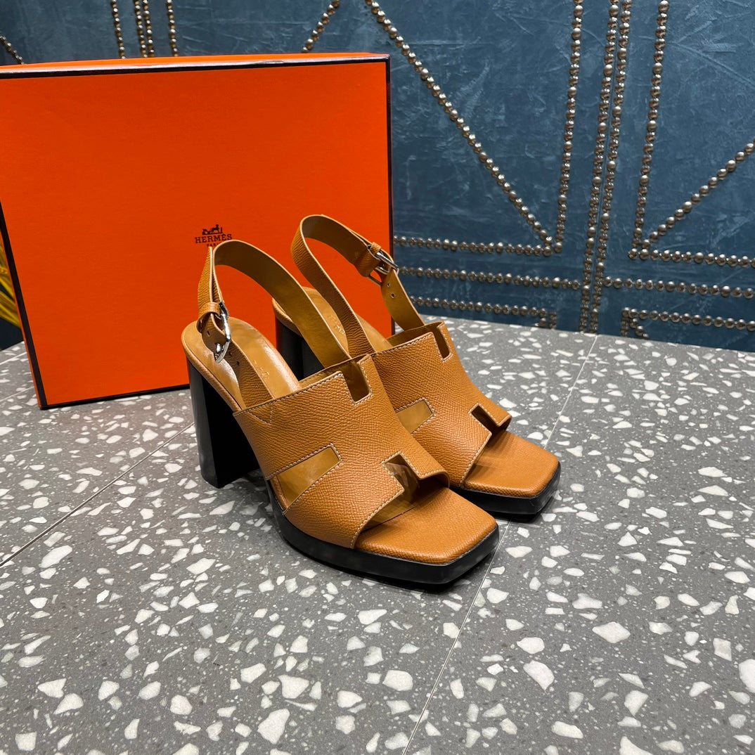 HERMES ERIS SANDAL 95 CARAMEL LAMBSKIN