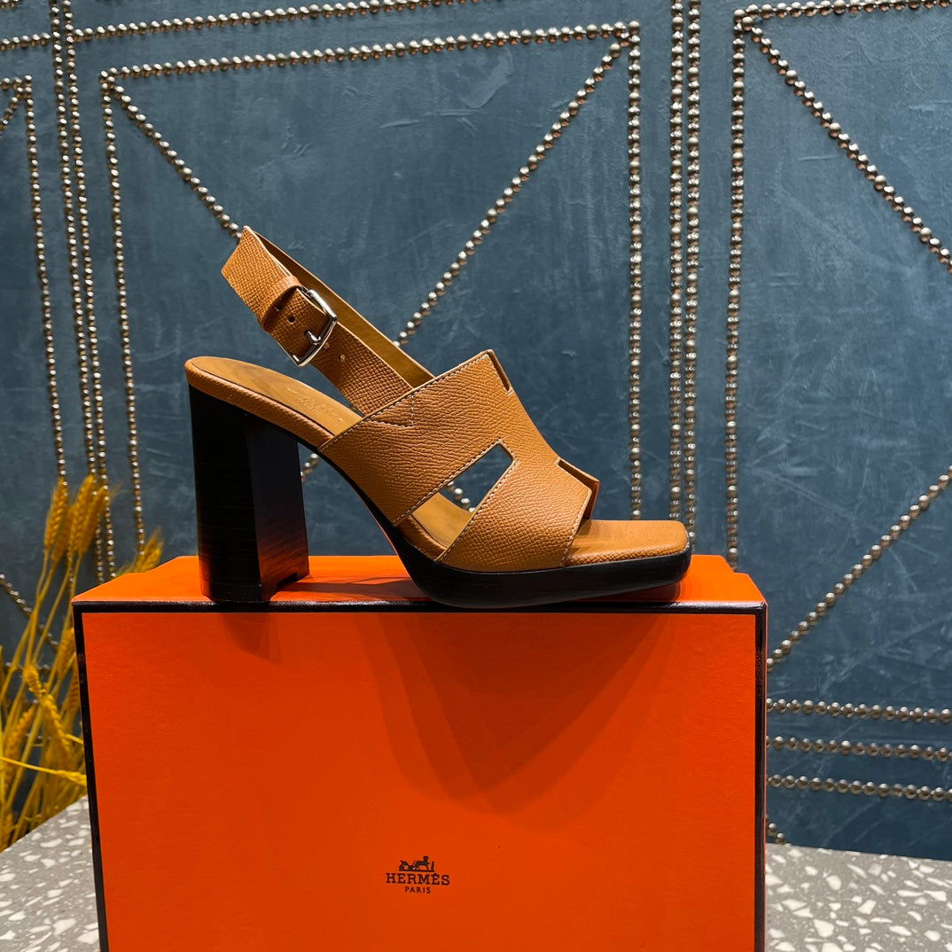 HERMES ERIS SANDAL 95 CARAMEL LAMBSKIN