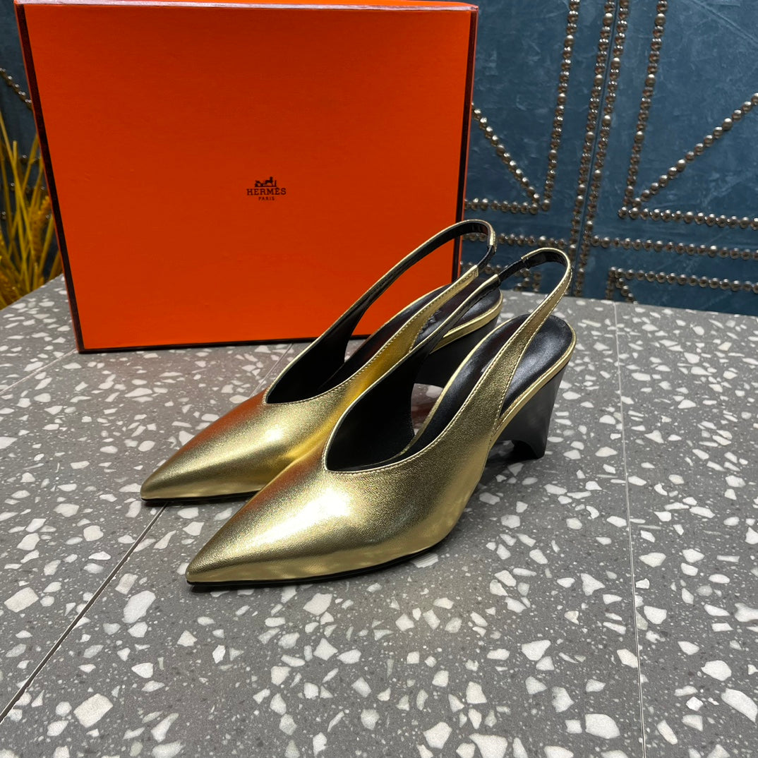 HERMES HIGH SLINGBACKS 7 CM IN LIGHT GOLD SHEEPSKIN