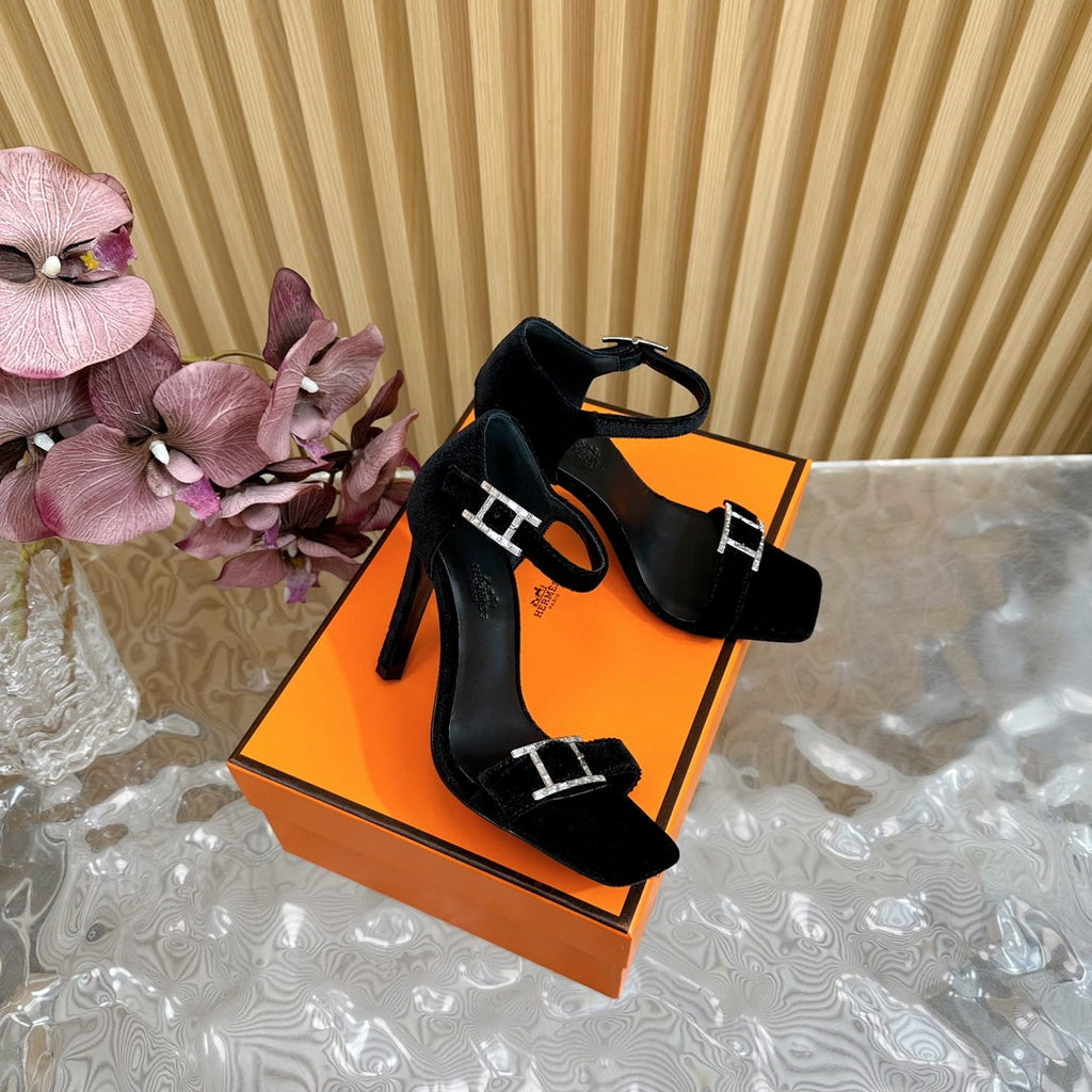 HERMES JULY SANDAL 105 MM IN BLACK VELVET