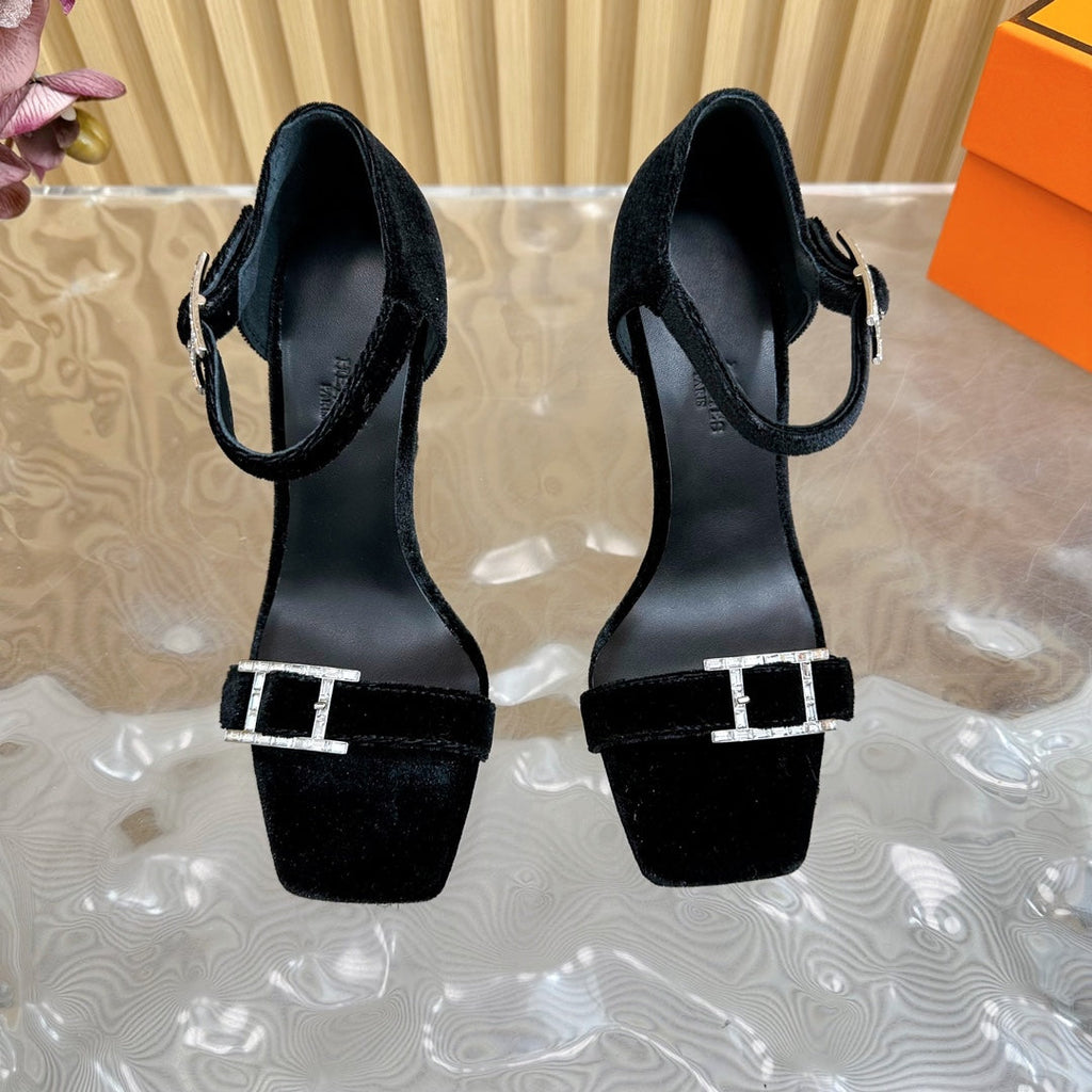 HERMES JULY SANDAL 105 MM IN BLACK VELVET