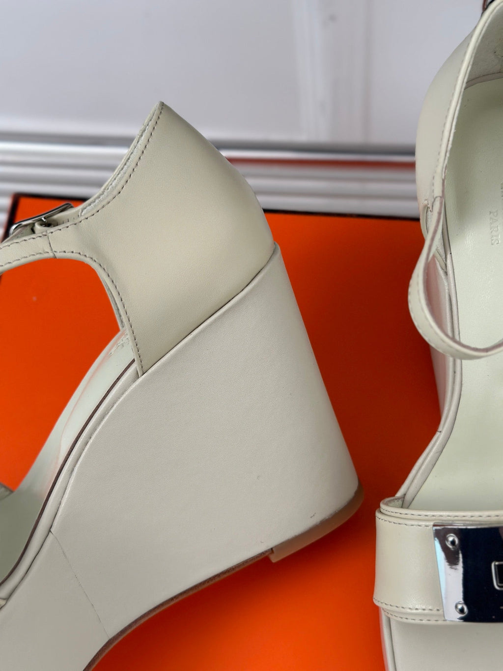 HERMES WEDGES SANDALS WHITE LAMBSKIN