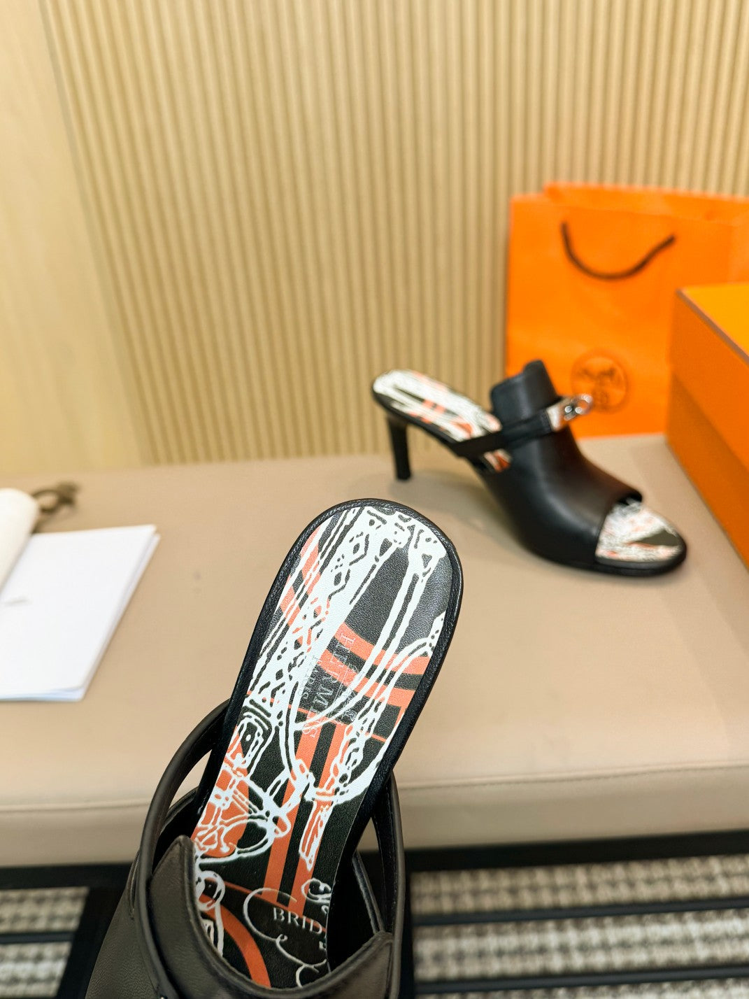 HERMES HEDEN MULE 80 BLACK CALFSKIN WITH PATTERN
