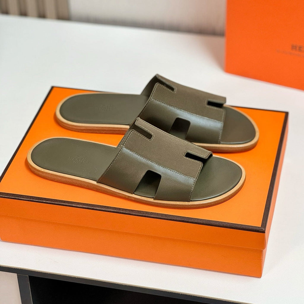 HERMES Izmir sandal crocodile