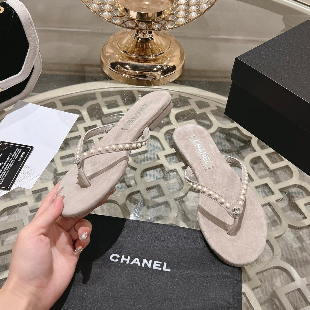 CHANEL PEARL THONG SANDAL IN PALE PINK SUEDE