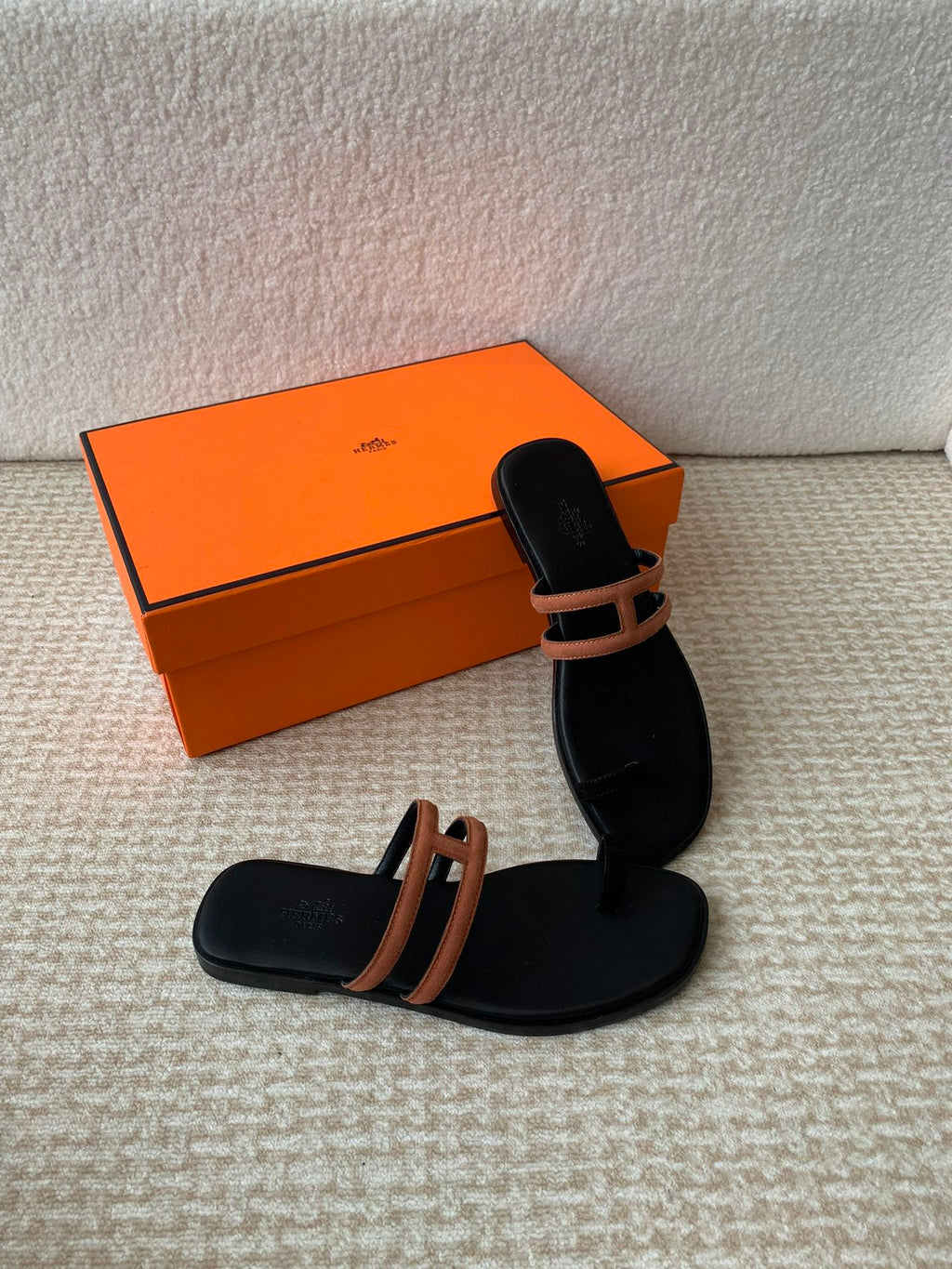 HERMES GEORGIA SANDALS BLACK MIX BROWN CALFSKIN