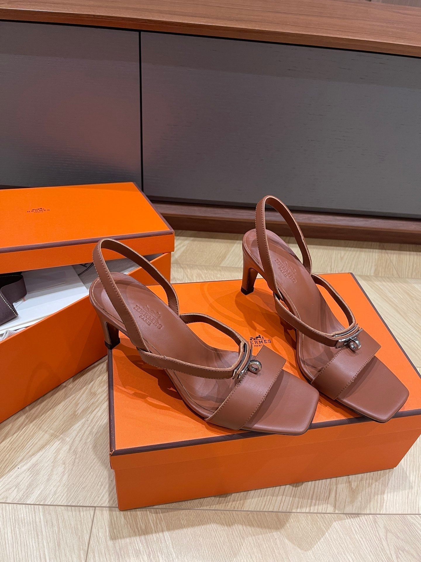 HERMES GLAMOUR 75 SANDAL CHOCOLATE CALFSKIN