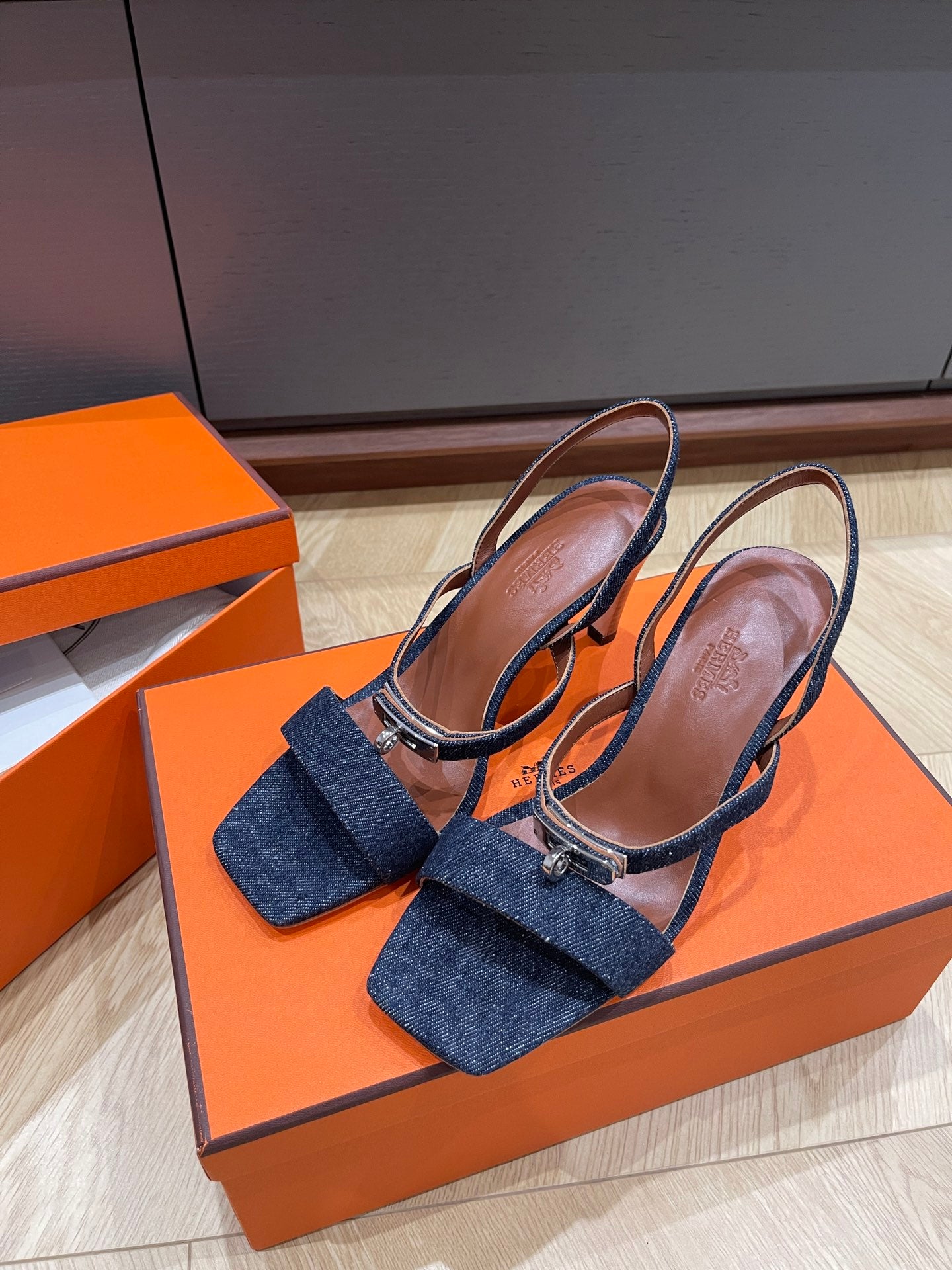 HERMES GLAMOUR 75 SANDAL DENIM CALFSKIN