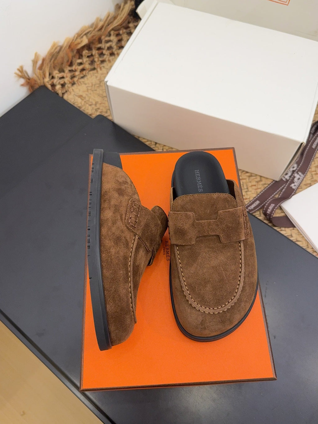 HERMES 25S MULE IN BROWN SUEDE