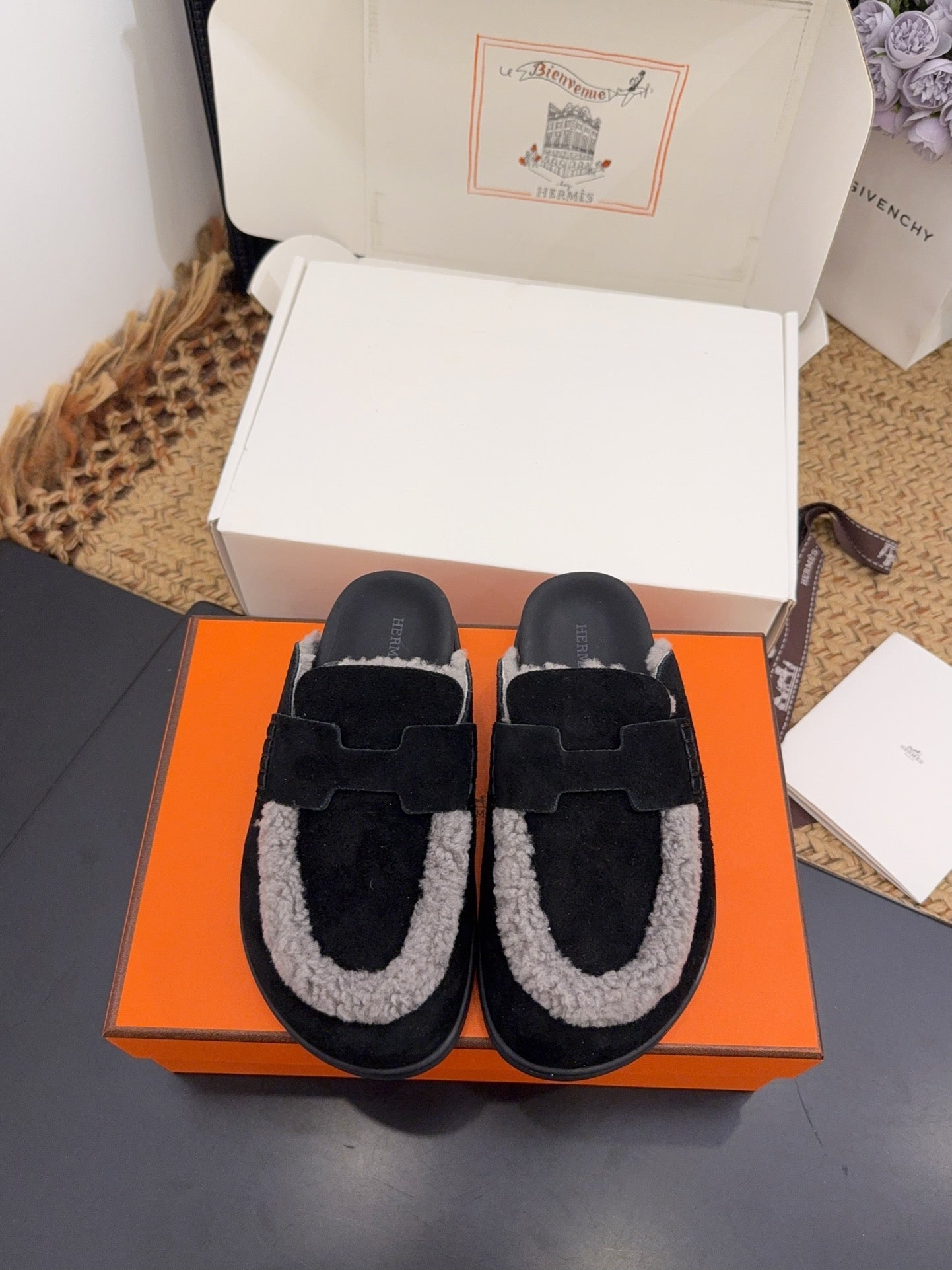 HERMES 25S MULE IN BLACK SUEDE MIX GREY SHEARLING